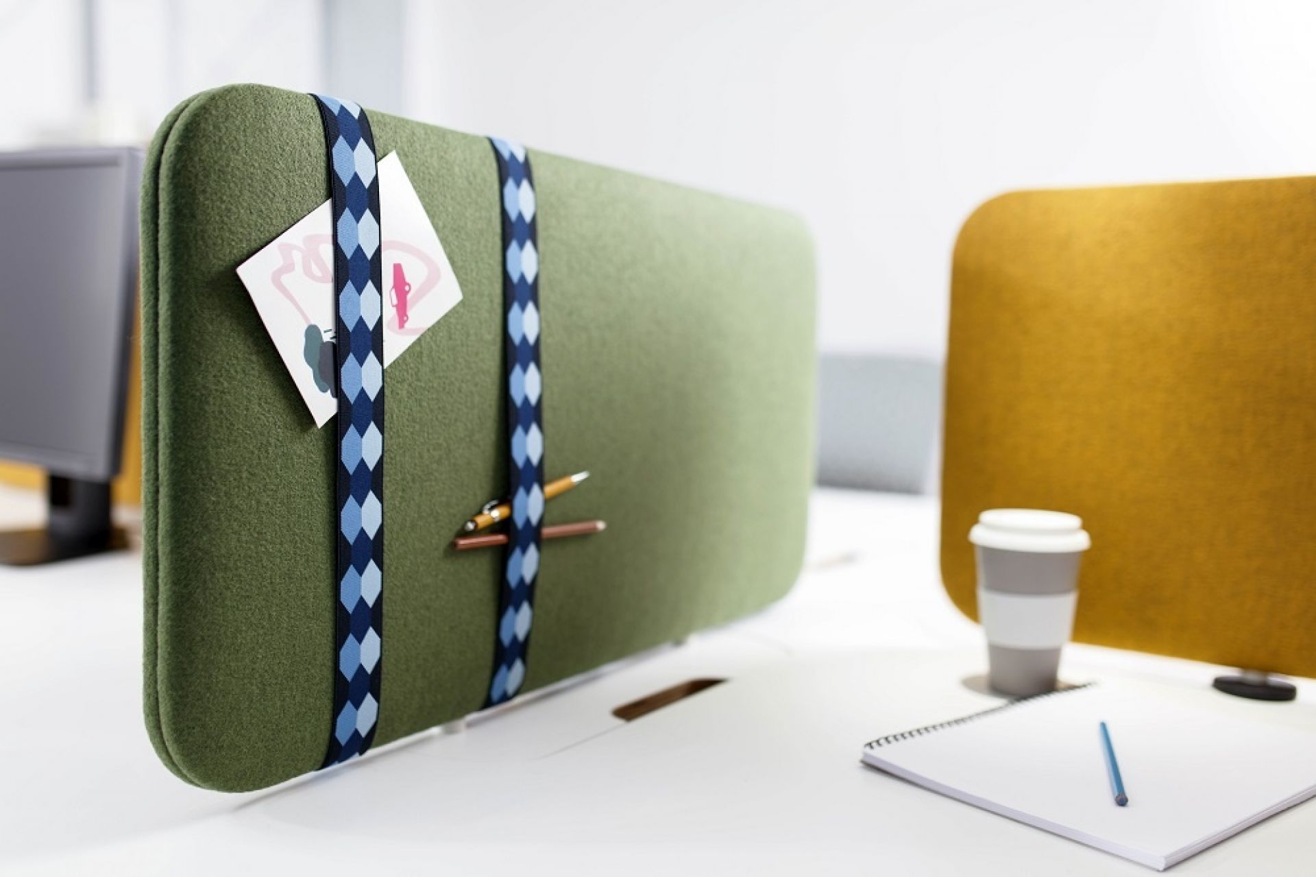 Pillow Desk Acoustic element Cascando