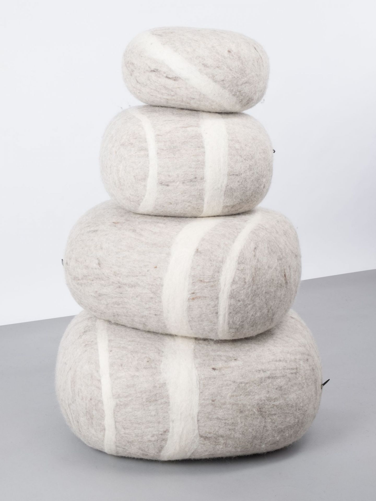 Felt Stone Stool XL Béla myfelt