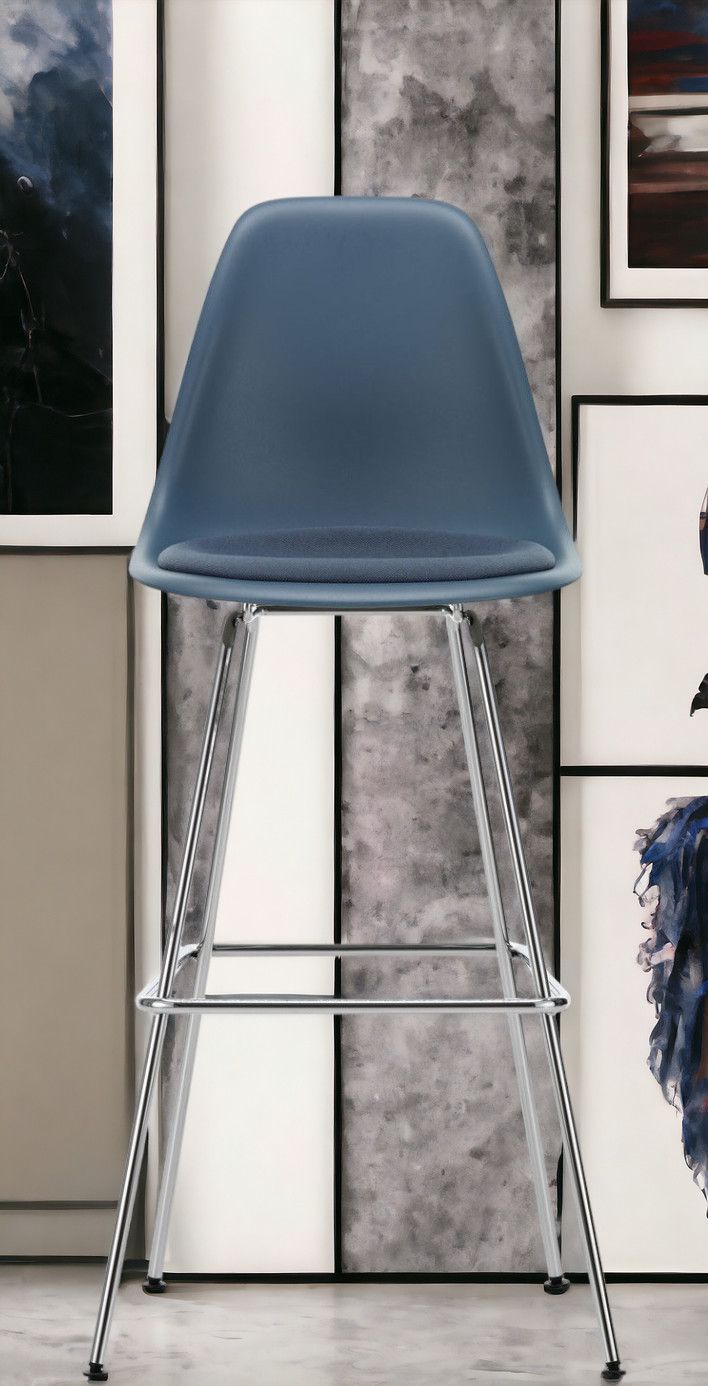 Eames Plastic Bar Stool Bar Stool High with seat cushion Vitra