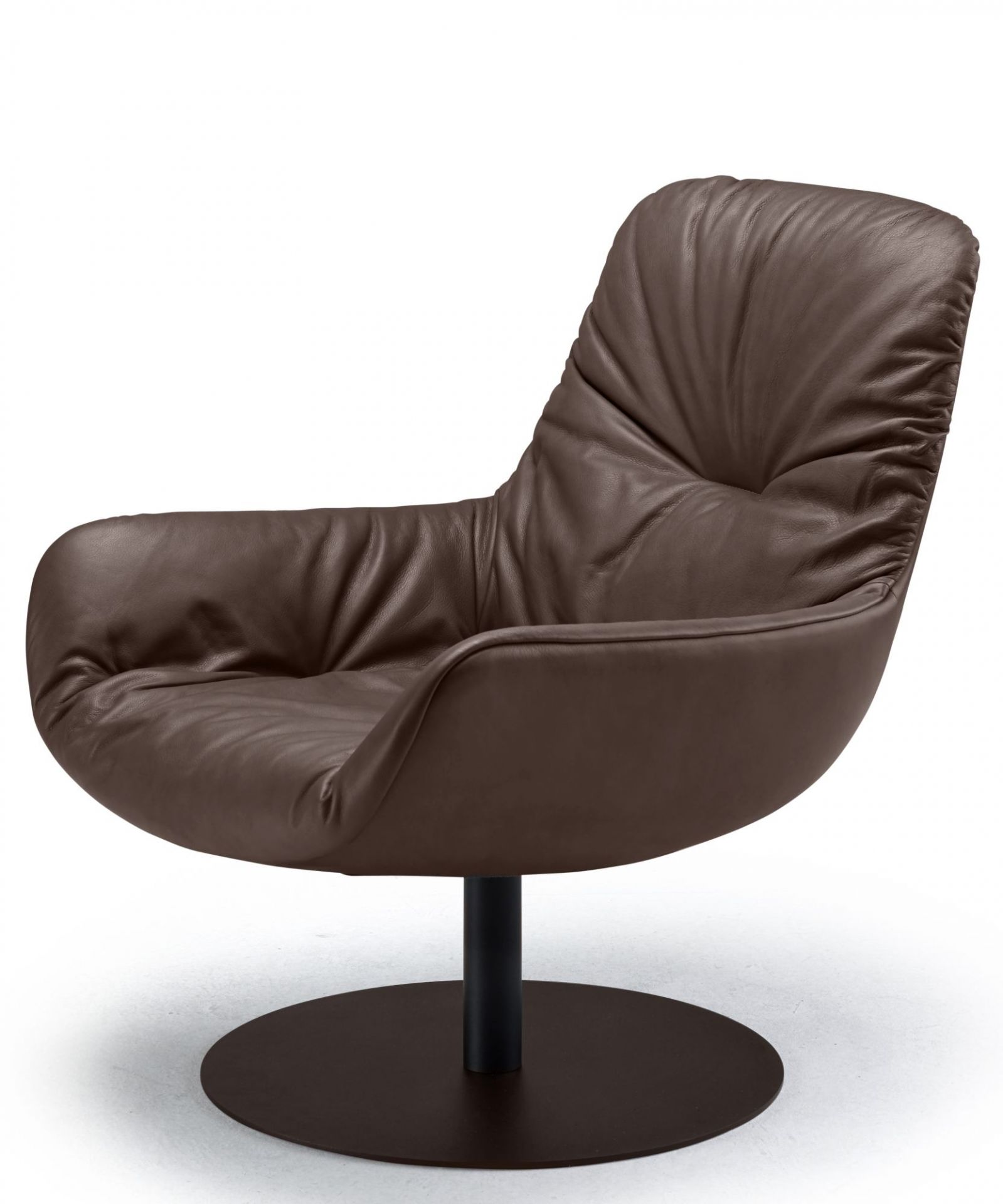 Leya Lounge chair Freifrau Manufaktur