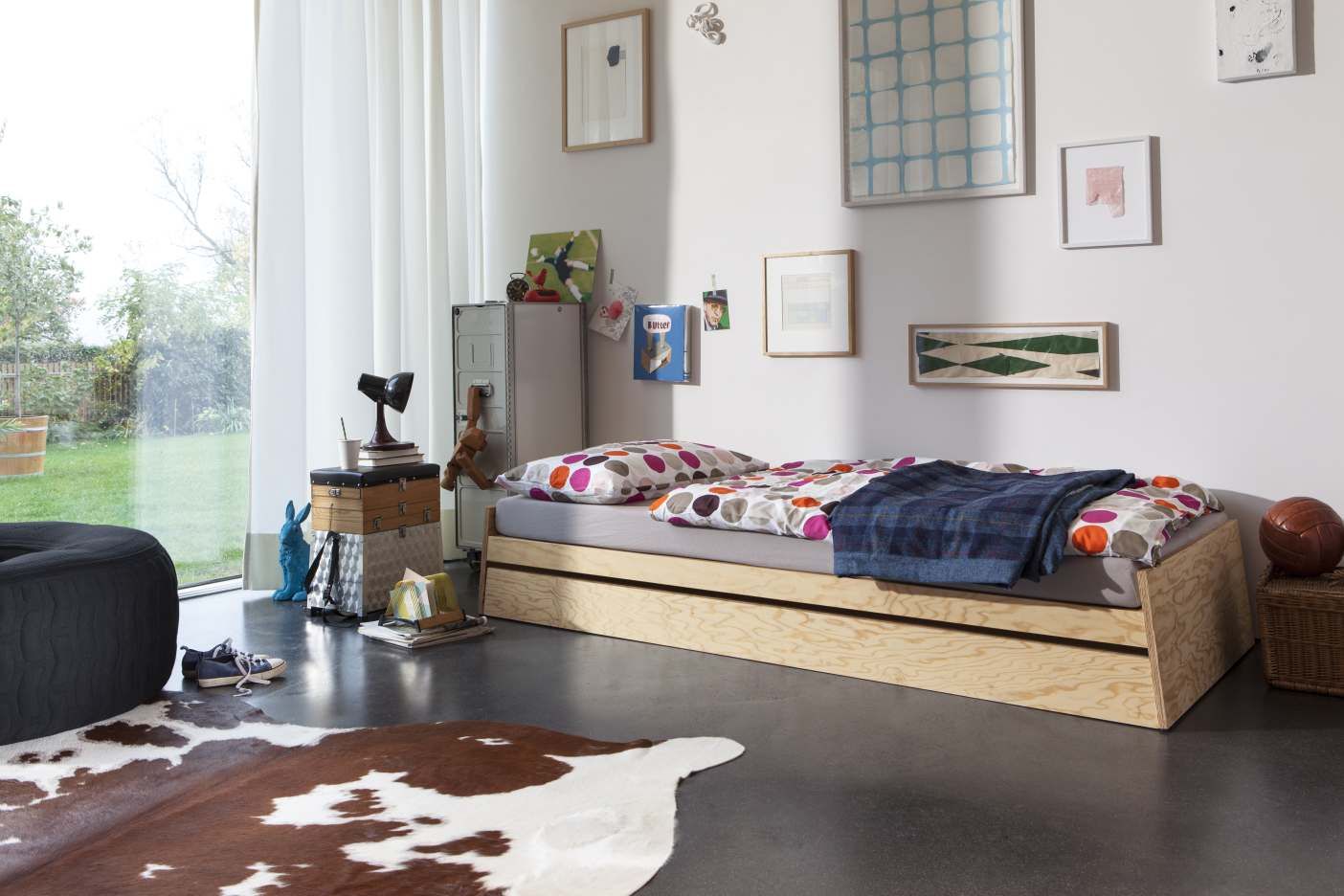 Lönneberga stackable bed solid oak with slatted frame Richard Lampert