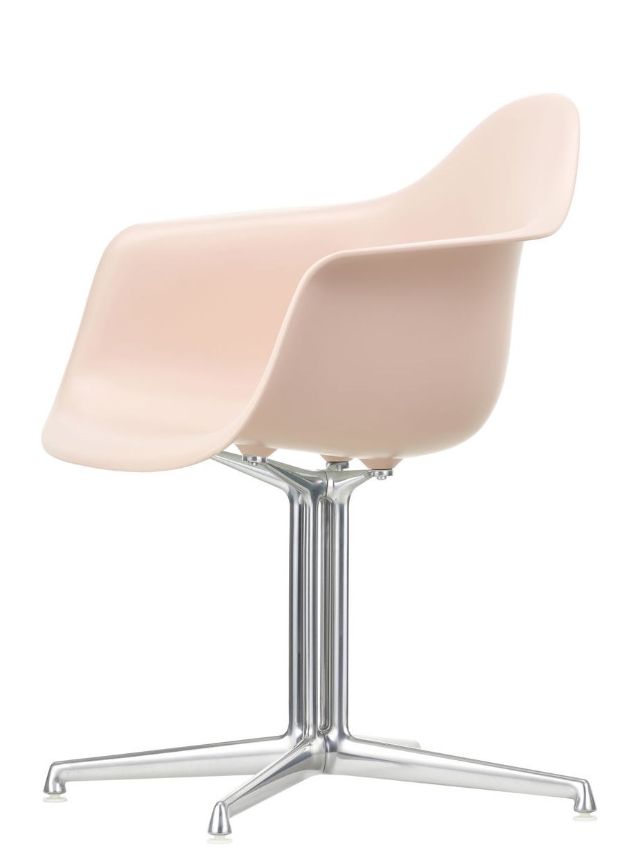 Eames Plastic Arm Chair DAL Chair Vitra