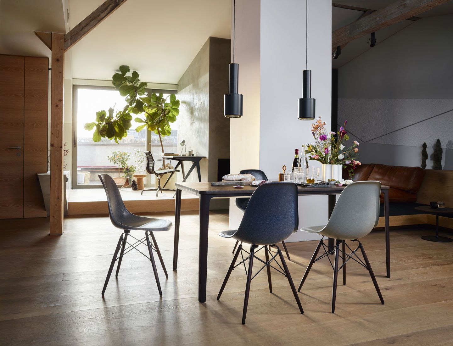 Eames Fibreglass Chair DSR Chair Vitra