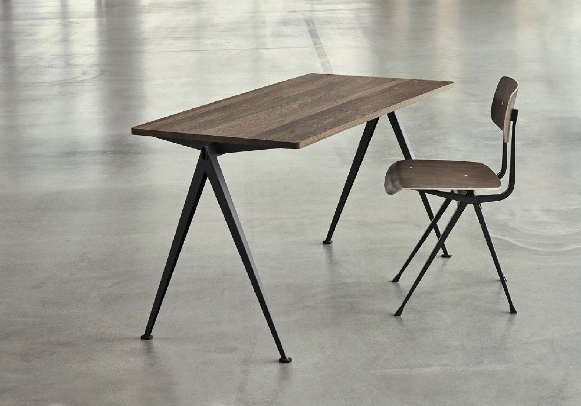 Pyramid Table 01 / Secretary Hay