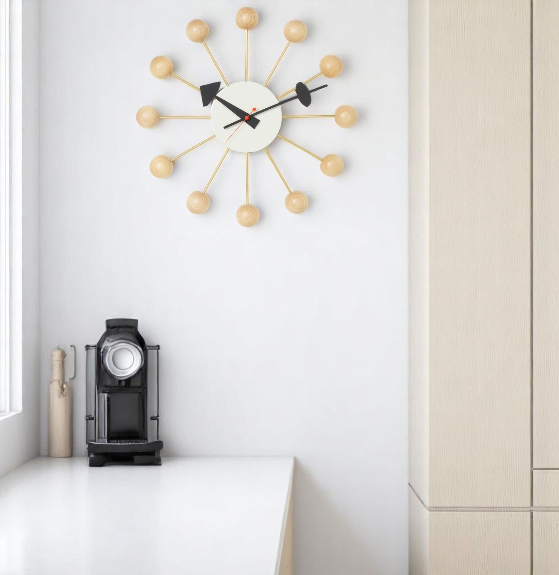 Ball Clock Wall Clock natural Vitra