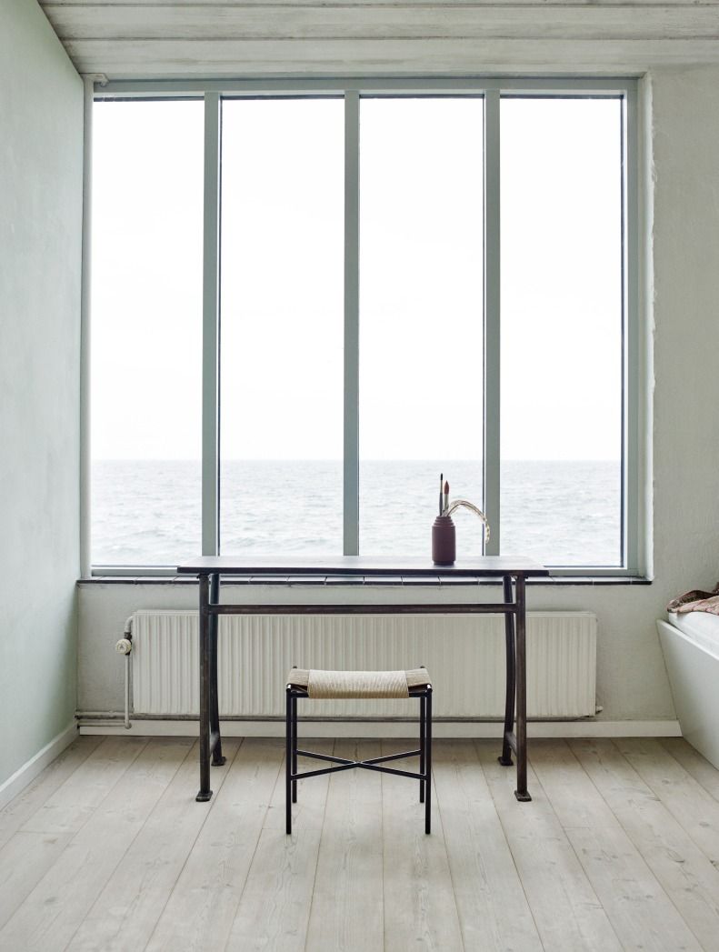 Vent Stool Skagerak by Fritz Hansen