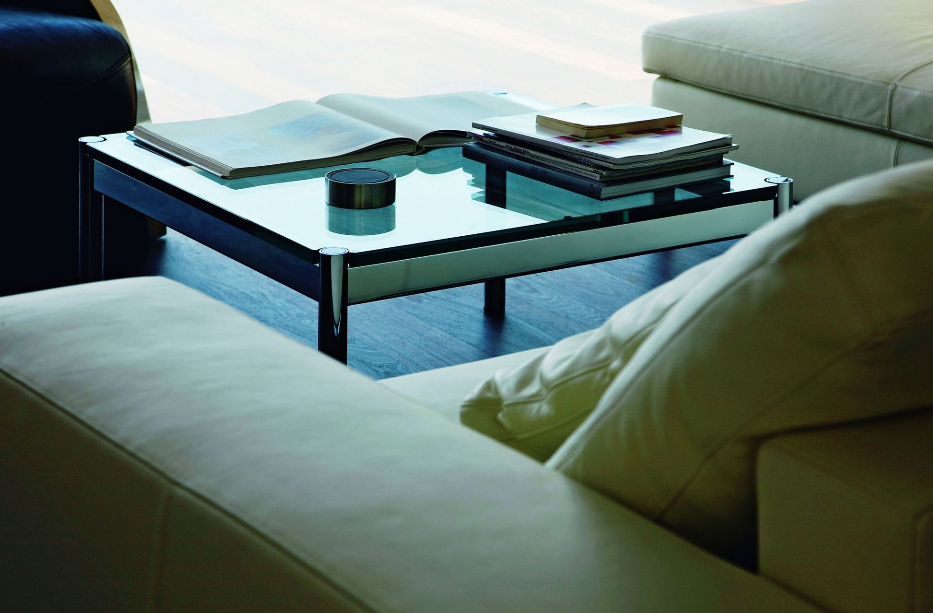 USM Haller coffee table 75 x 75 cm