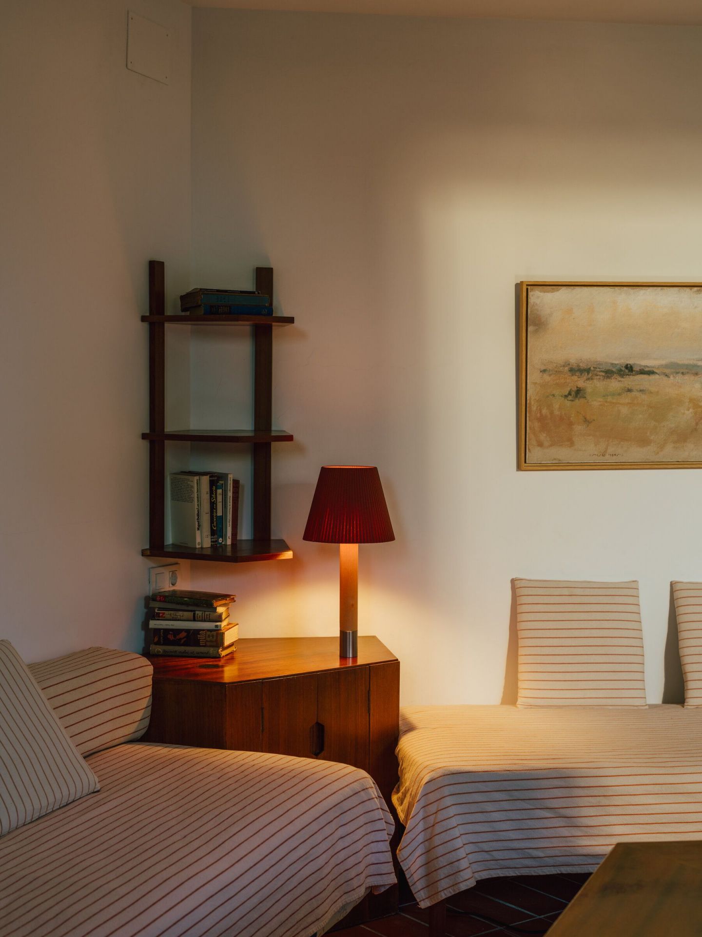 Basica Table lamp Santa & Cole