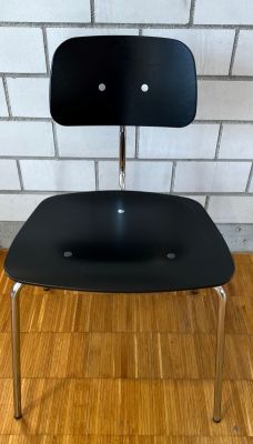 Kevi E2060 Chair BLACK / CHROMED Montana EXHIBITION PIECE