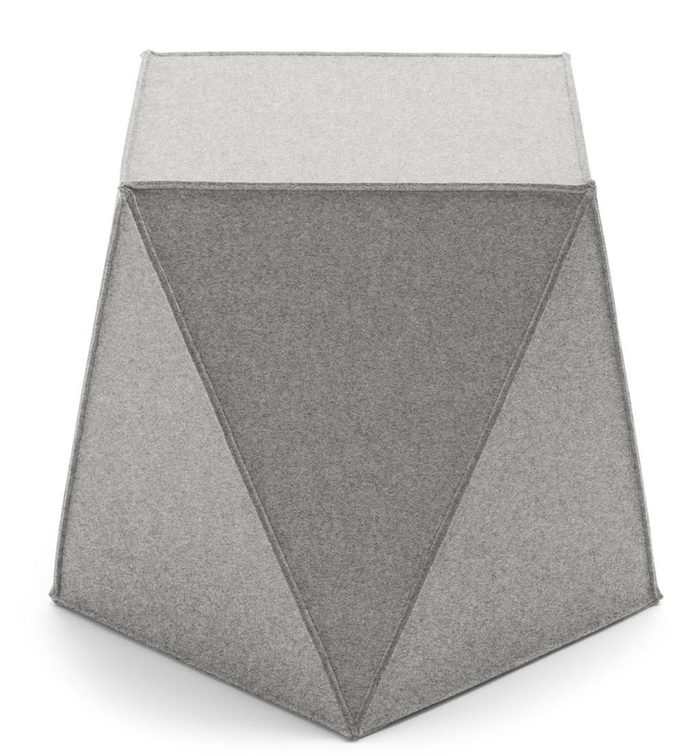 Brilli seating furniture Hey Sign