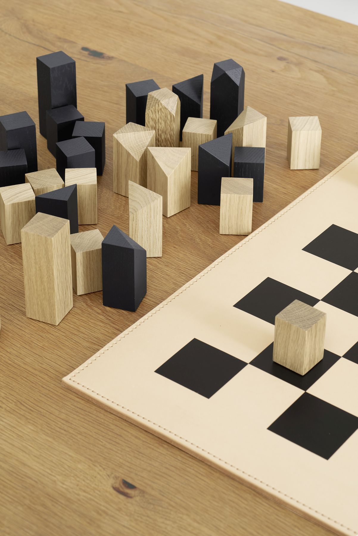 AC22 Nona Chessboard e15