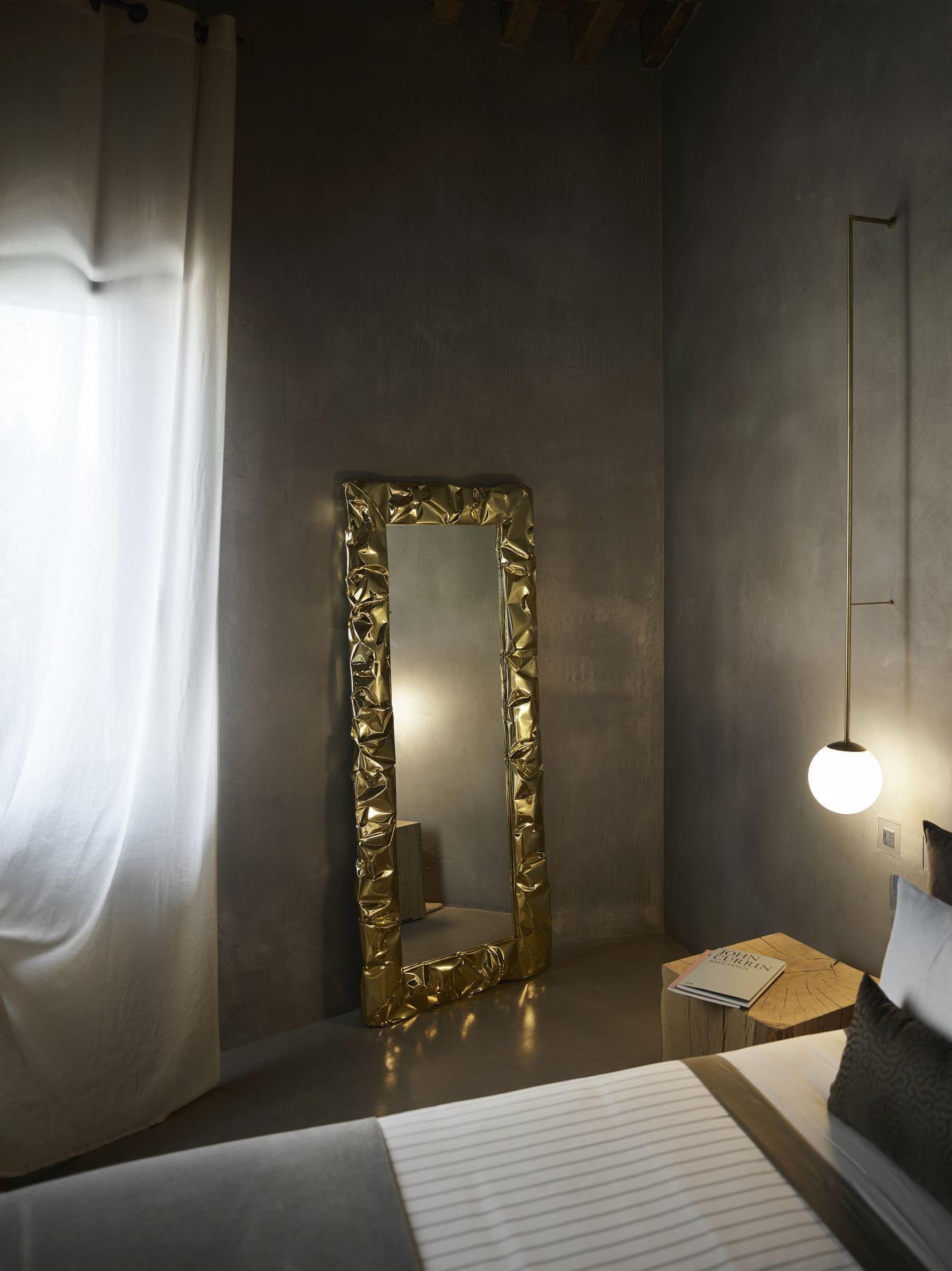 Tab.u Mirror Gold H50cm Opinion Ciatti