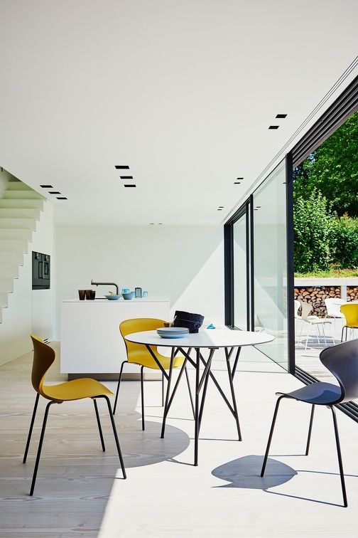 Astwerk outdoor dining table Jan Kurtz