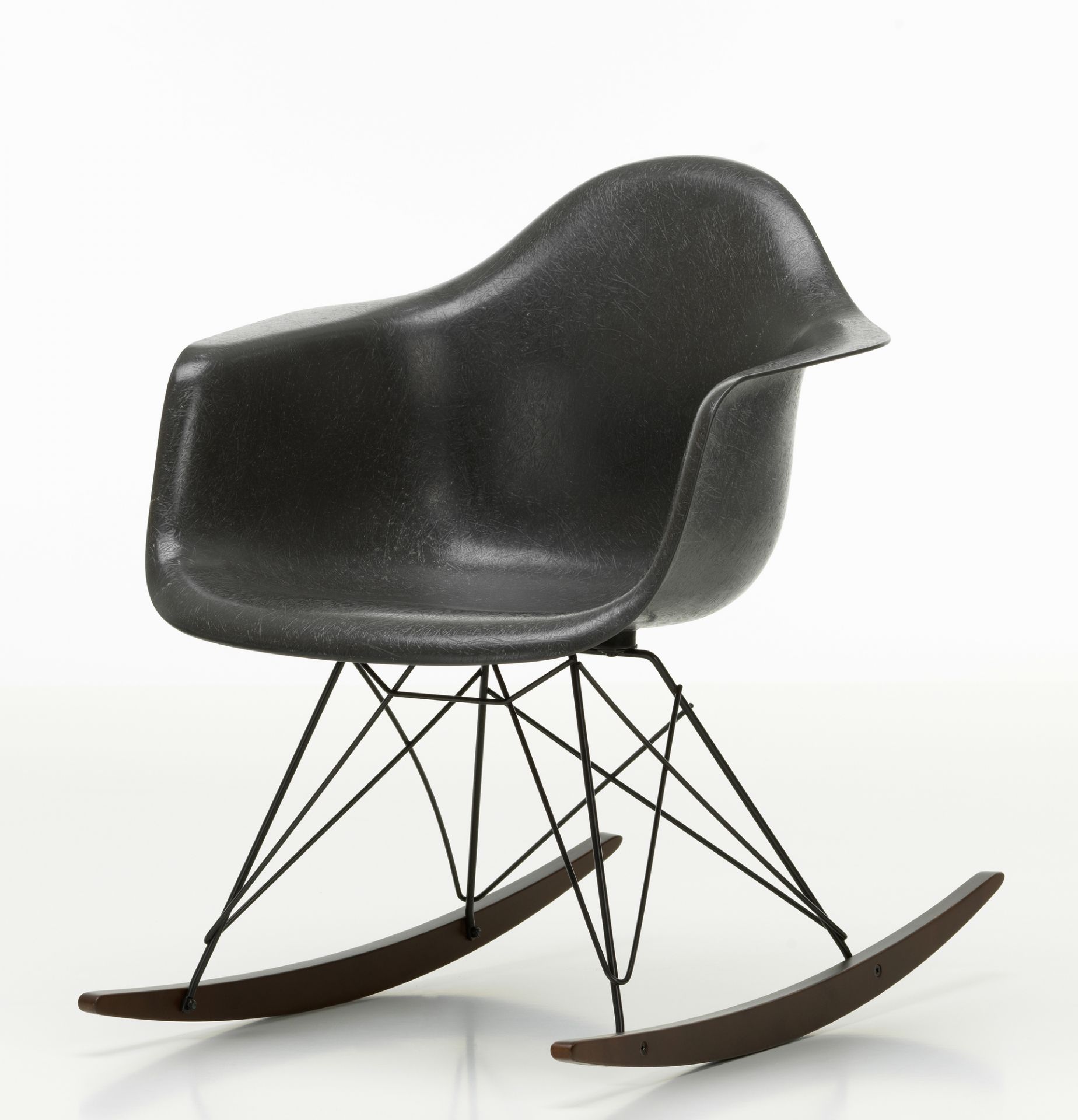 Eames Fibreglass Arm Rocking Chair RAR Rocking Chair Vitra