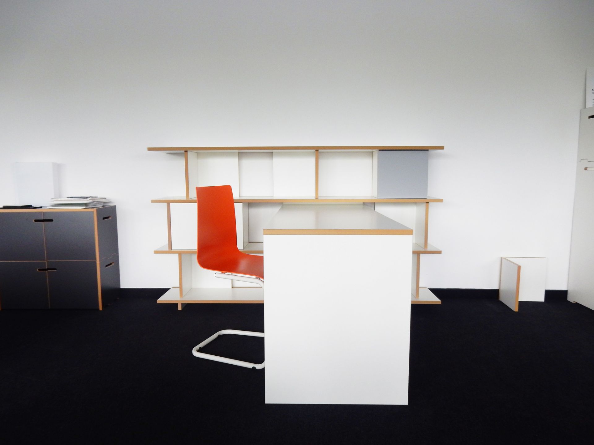 Anstell table for Stell shelf Tojo