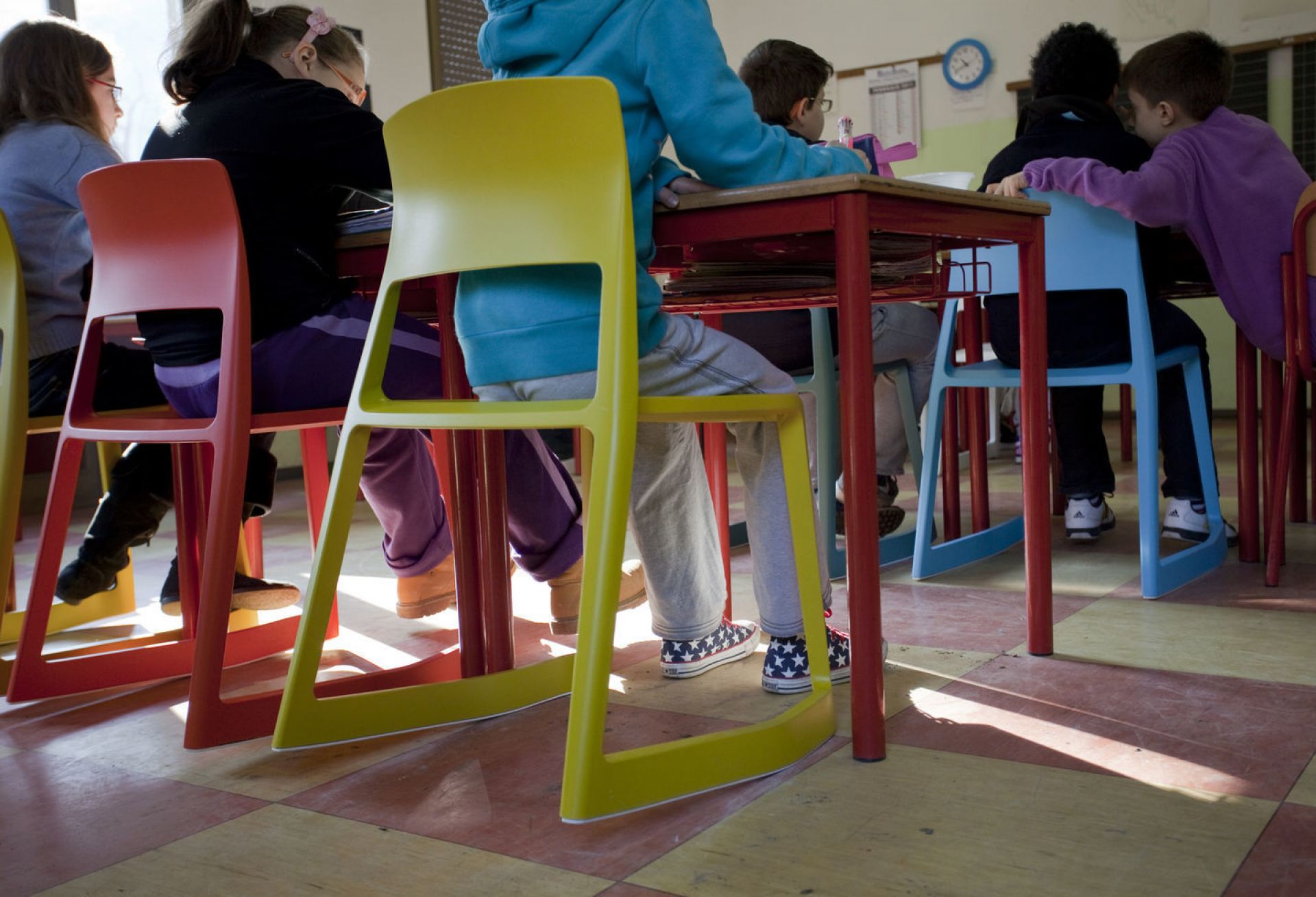 Tip Ton RE chair plastic Vitra Coral
