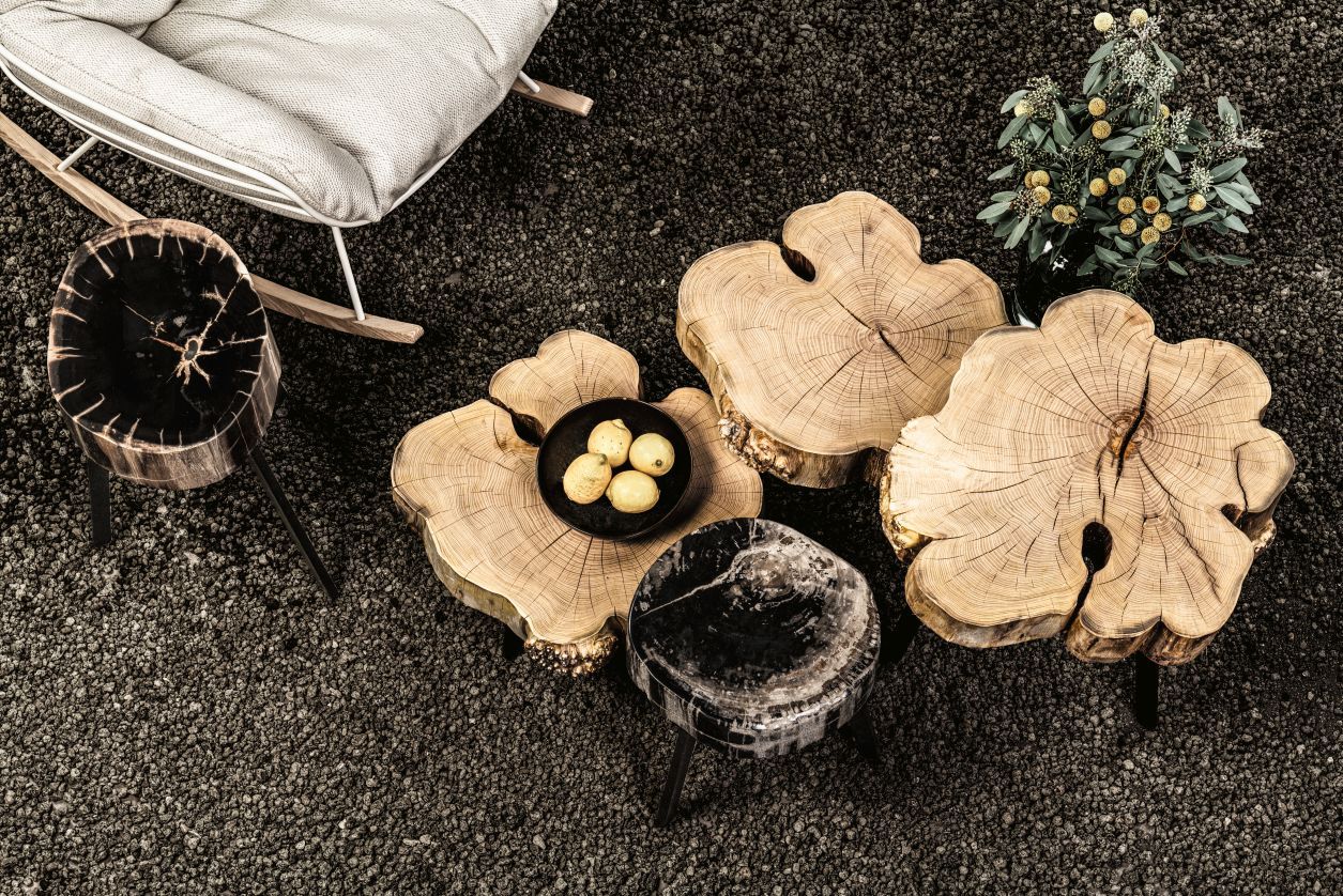 BC 05 Stomp Outdoor Couch / Side Table Janua