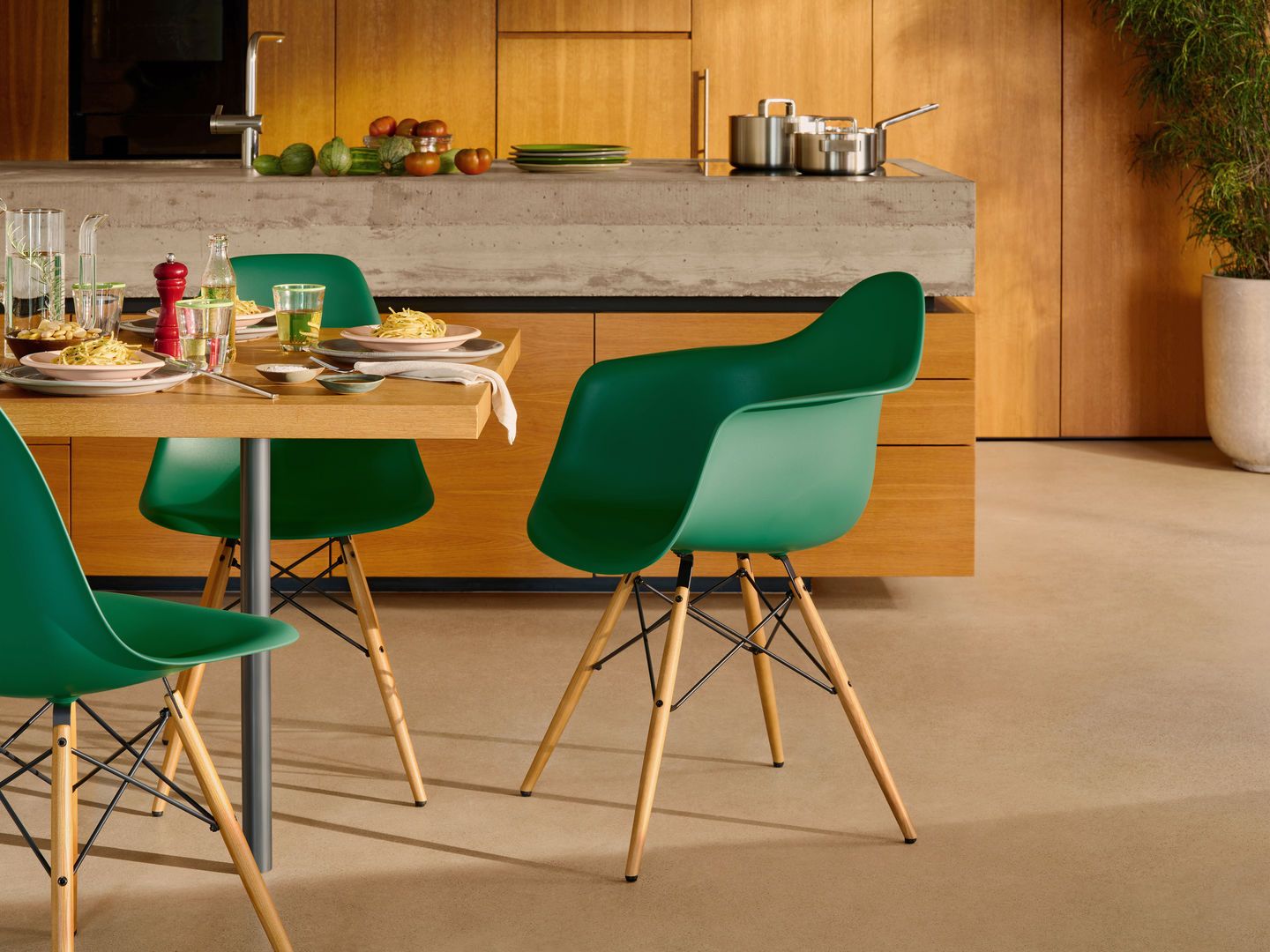 Eames Plastic Arm Chair DAW Chair Vitra