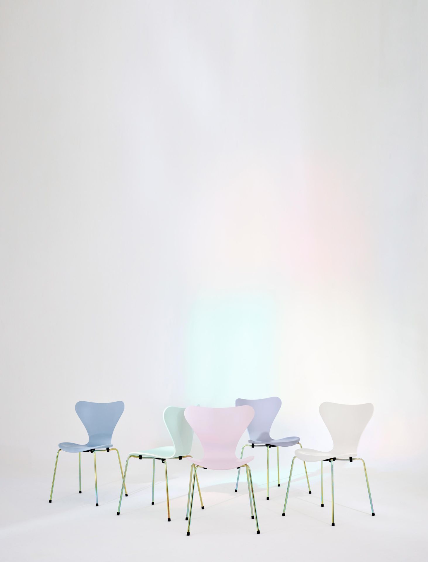 Sevener / Series Chair 3107 Fritz Hansen Ever the Sevener LIMITED EDITION