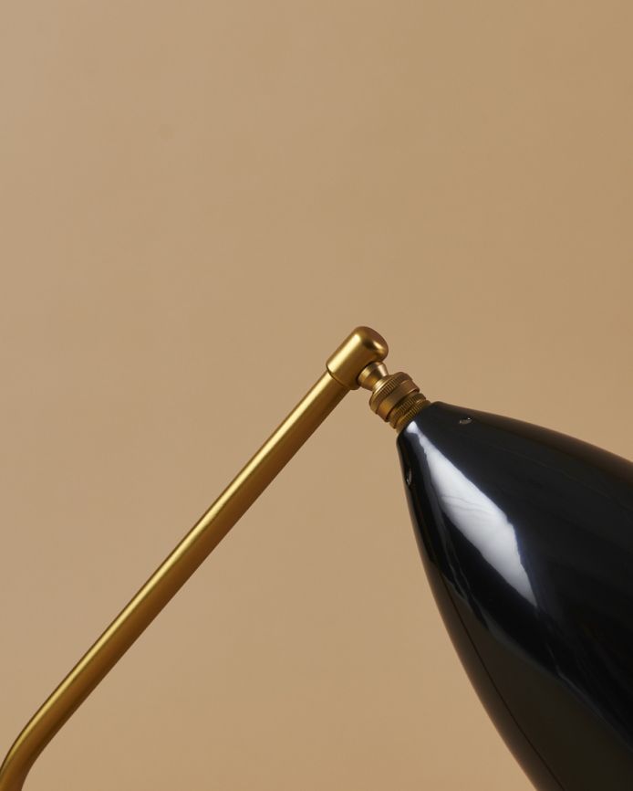Gräshoppa Table lamp Gubi