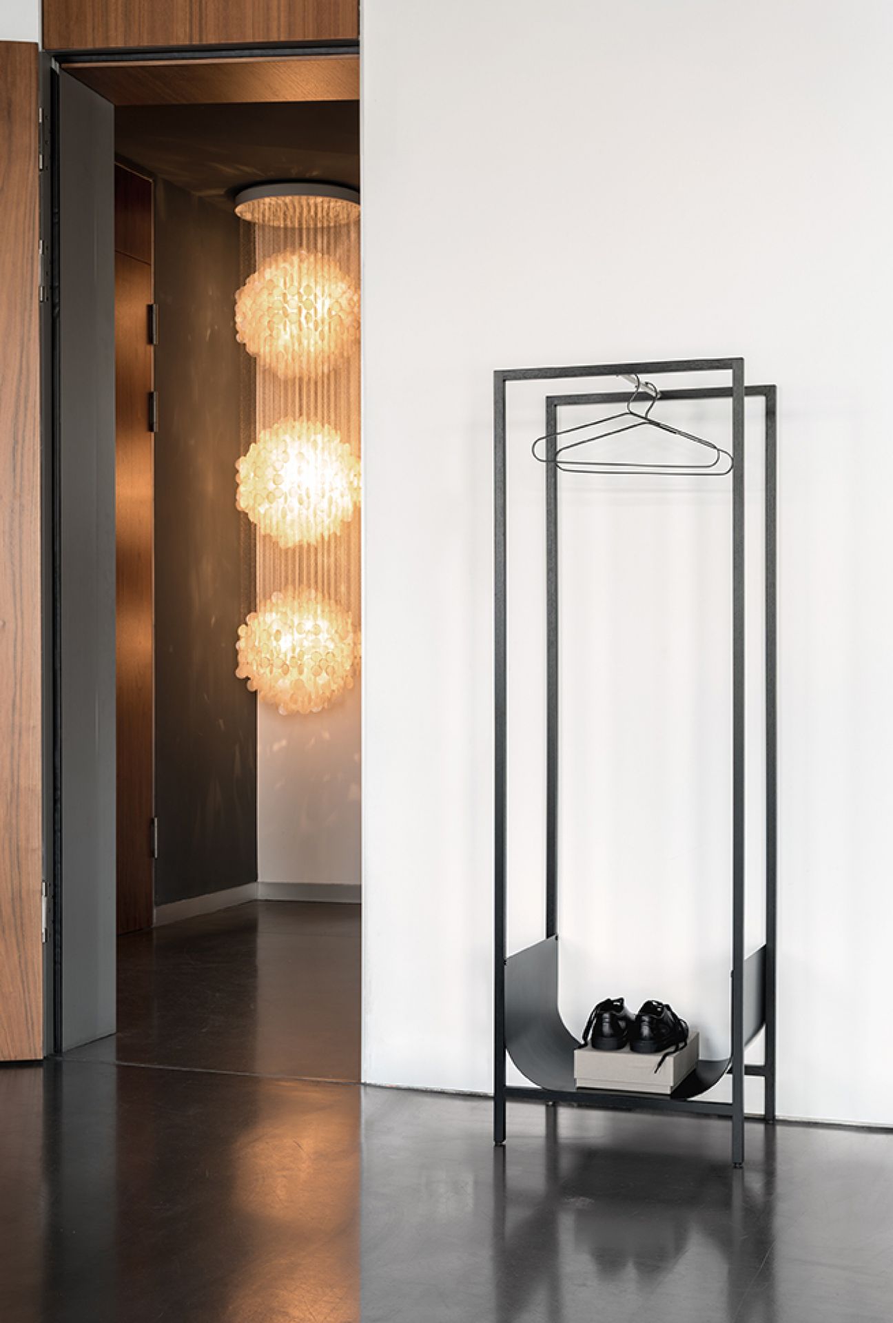 Tub Coatrack Stand Schönbuch