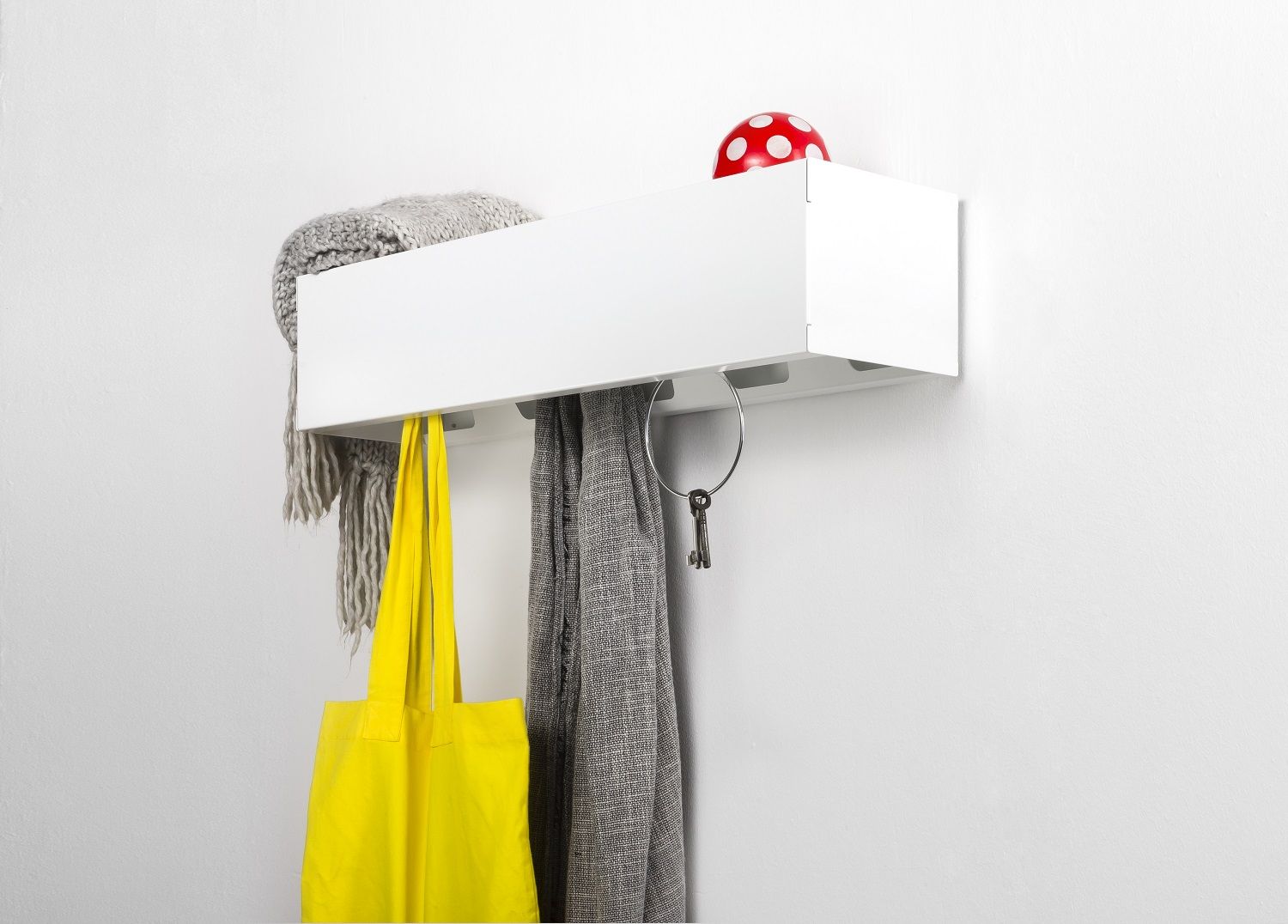 CR wall rack Linea1 by Müller Möbelwerkstätten