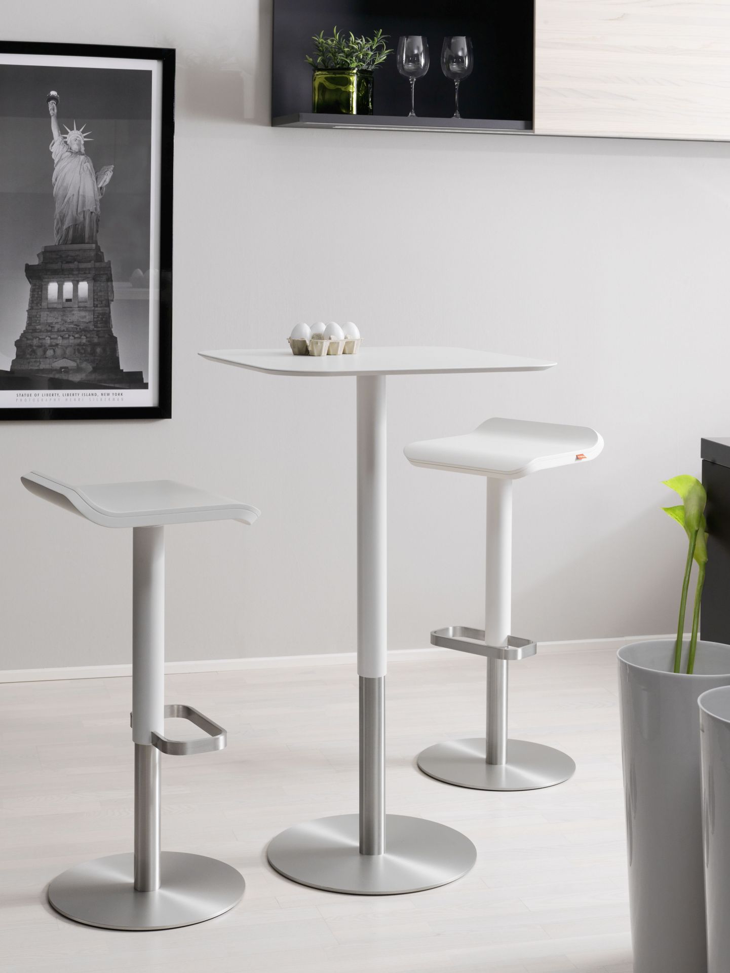 ED Bar Stool Height Adjustable White Moree