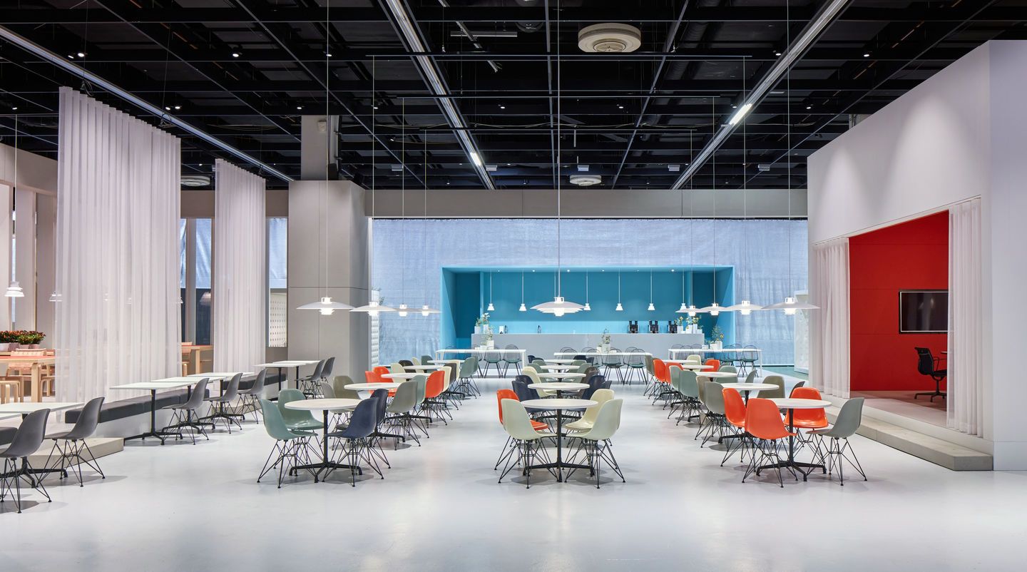 Eames Fibreglass Chair DSR Chair Vitra