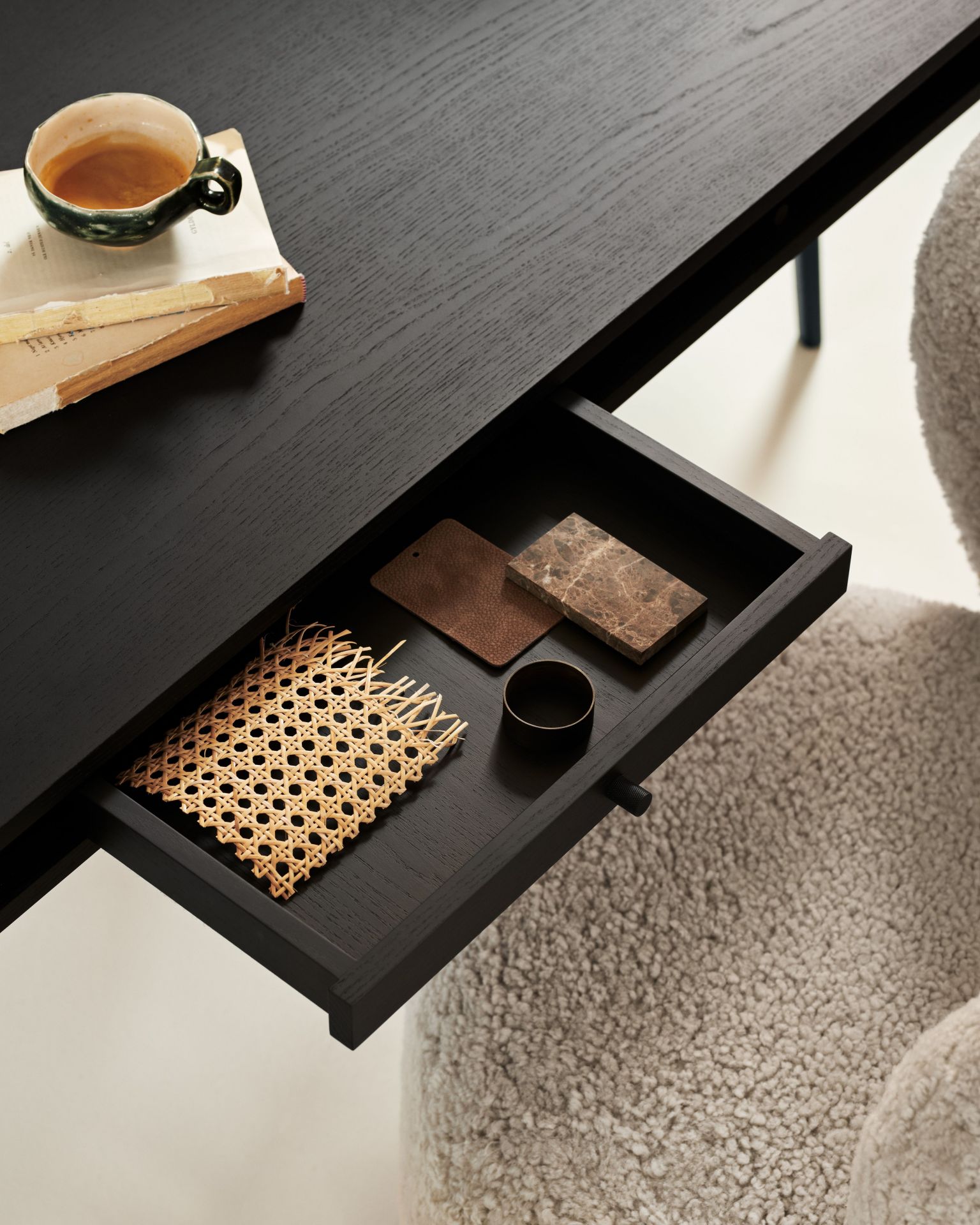 JFK Office Desk with Standard Legs Norr11