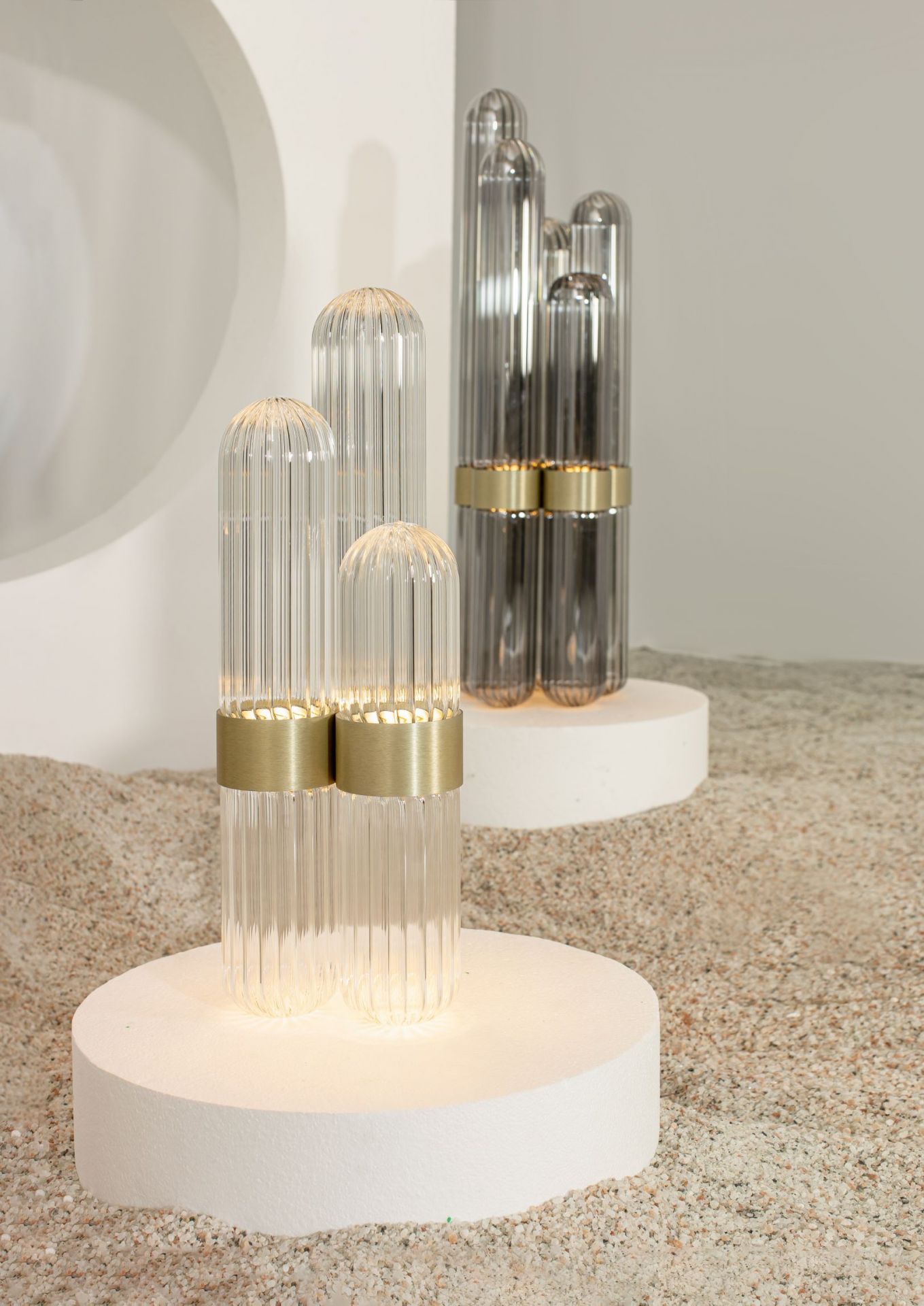 Cactus floor lamp small Transparent/ black with fixed LED 1600lm Pulpo