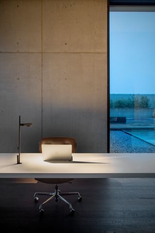 Kido Desk surface-mounted table lamp fixed mounting Ø 51 mm Belux 