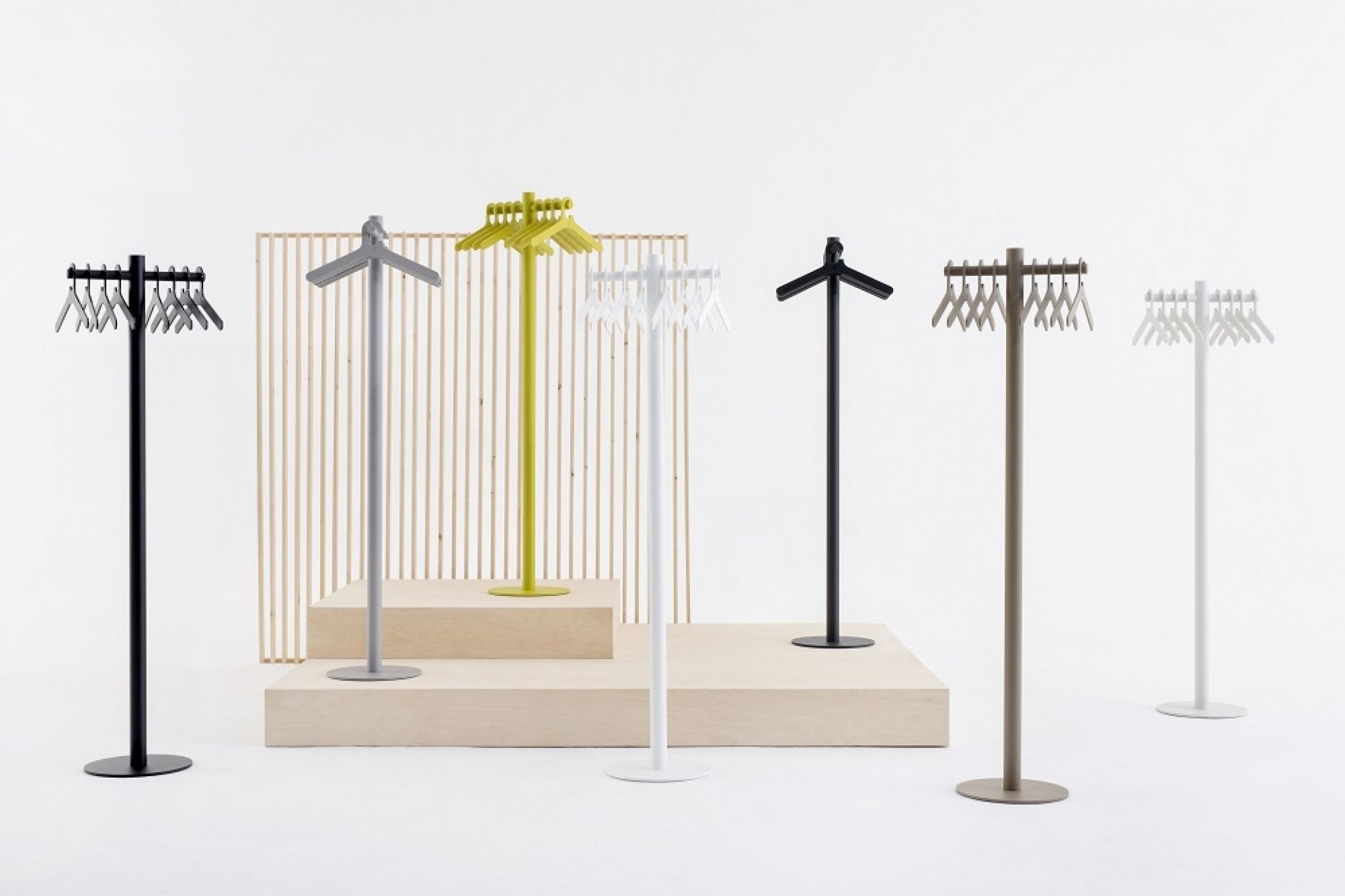 Pole Coat stand Cascando
