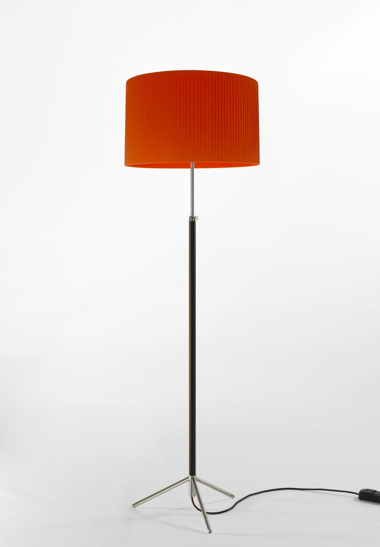 Pie de Salon Floor lamp Santa & Cole