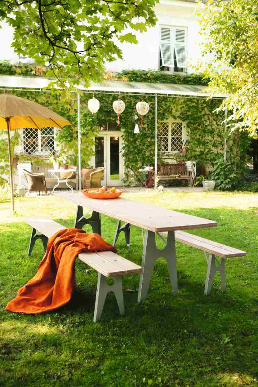 Ludwig Table Richard Lampert