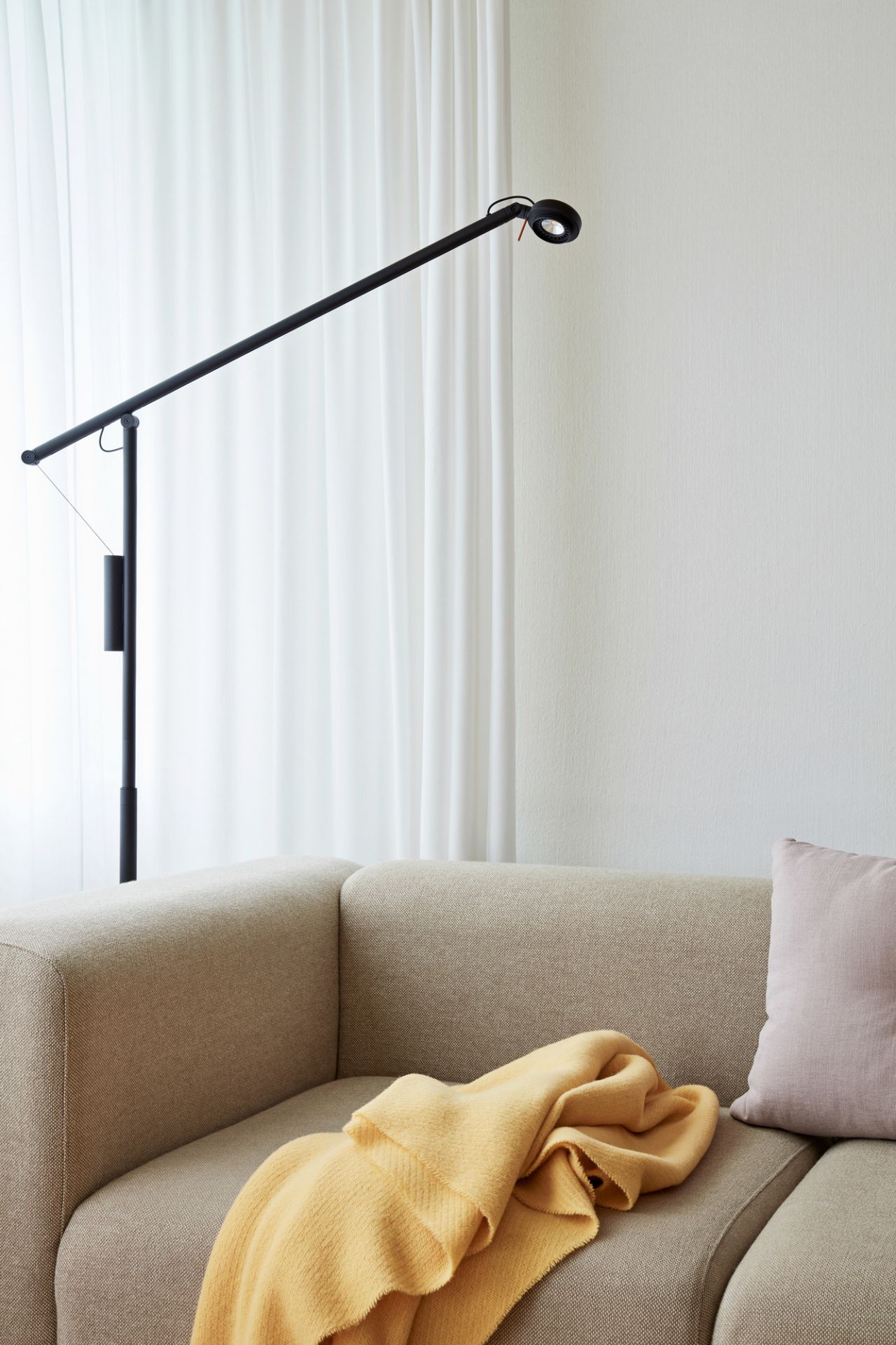 Fifty-fifty Floor Lamp Hay