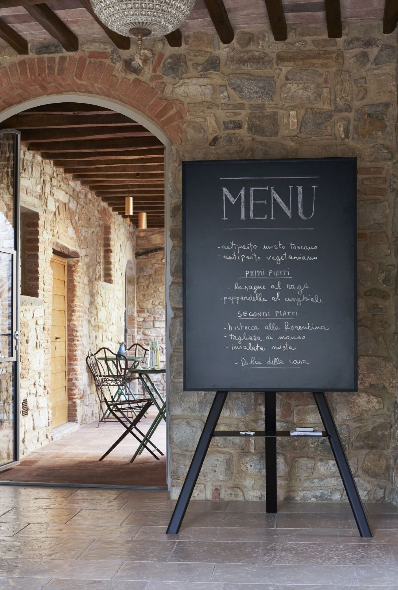 Cartesio Multimedia Stand black Opinion Ciatti