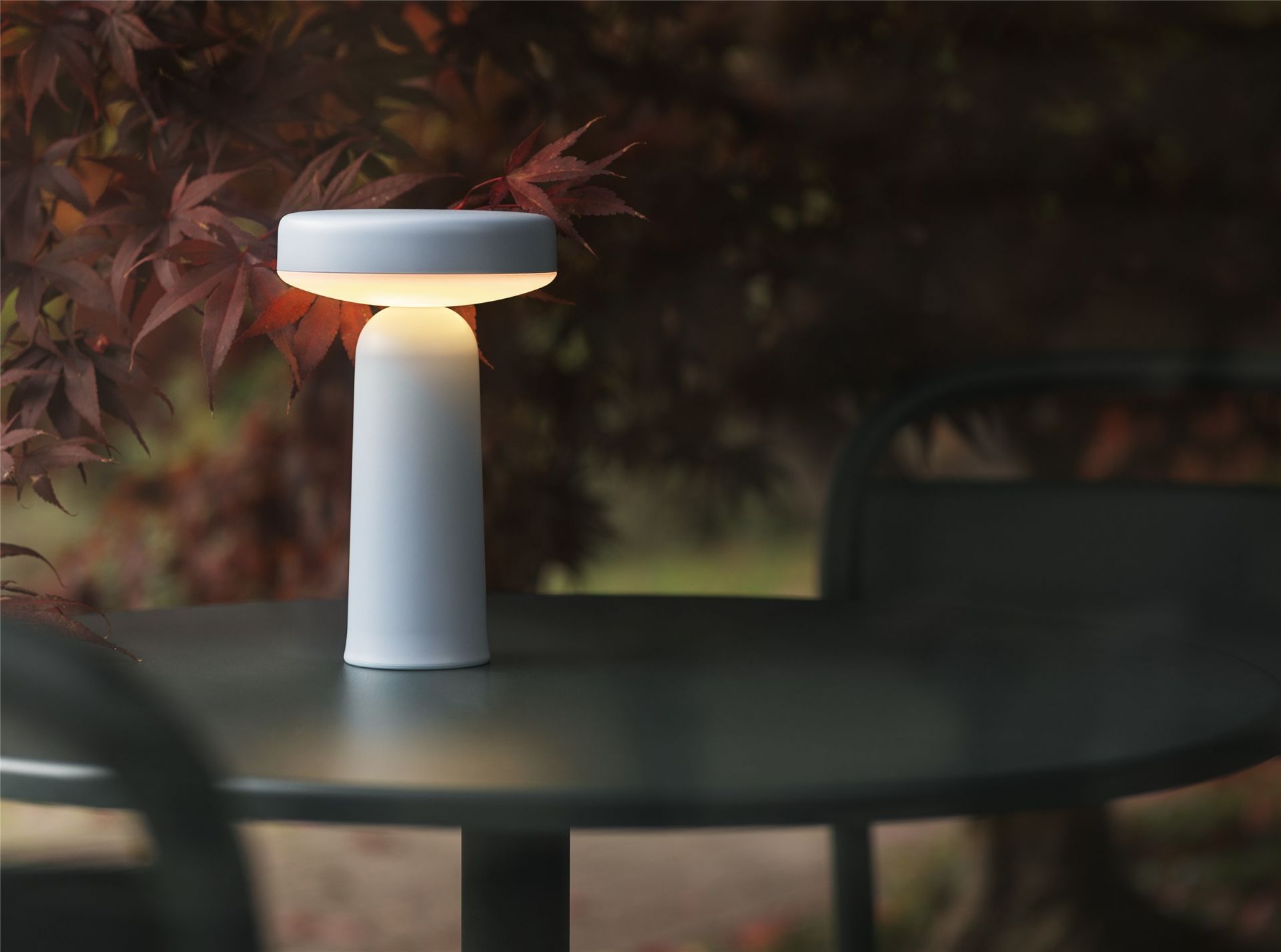 Ease Portable lamp Battery Table Lamp Muuto