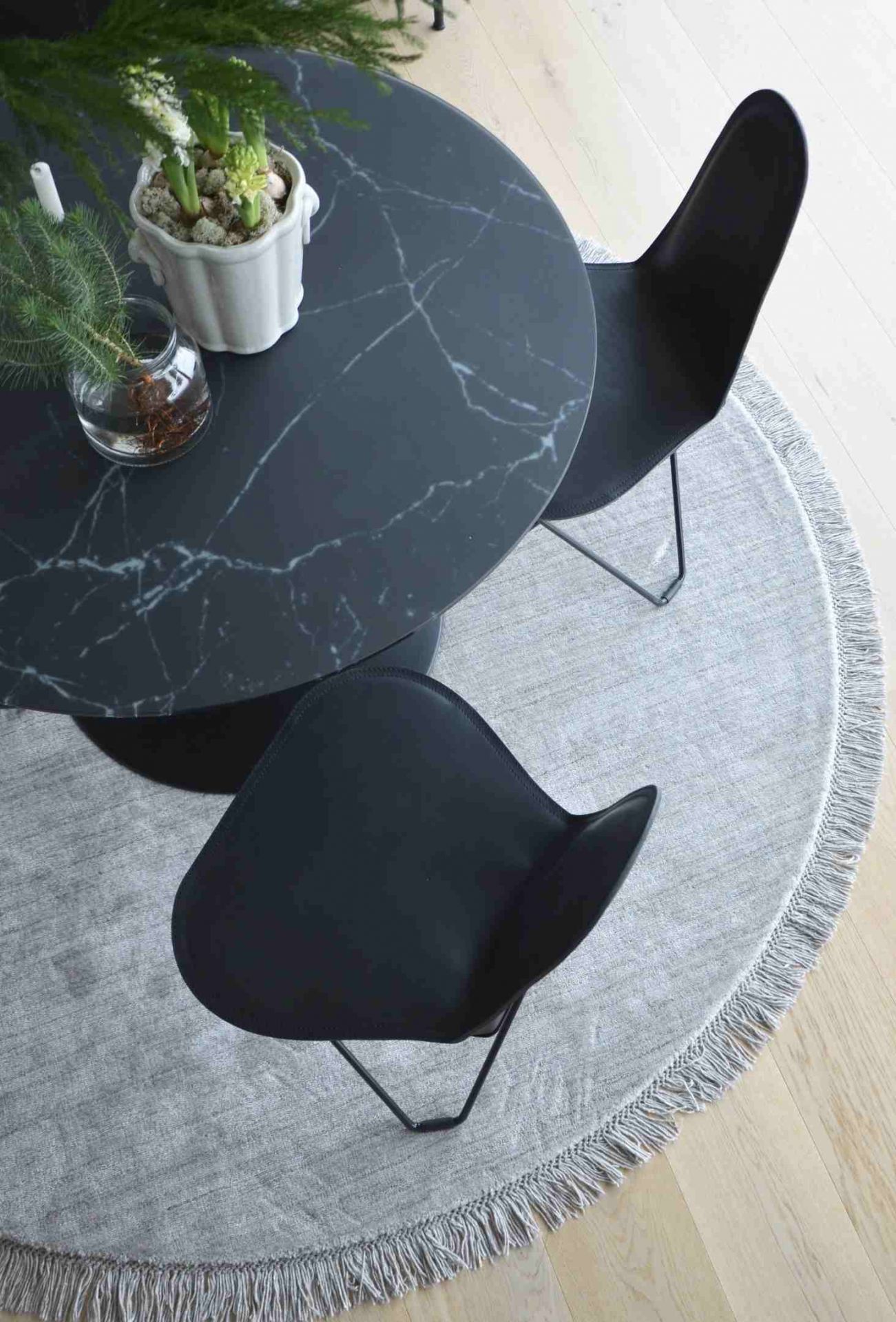 Cactus chair covered with leather Cuero