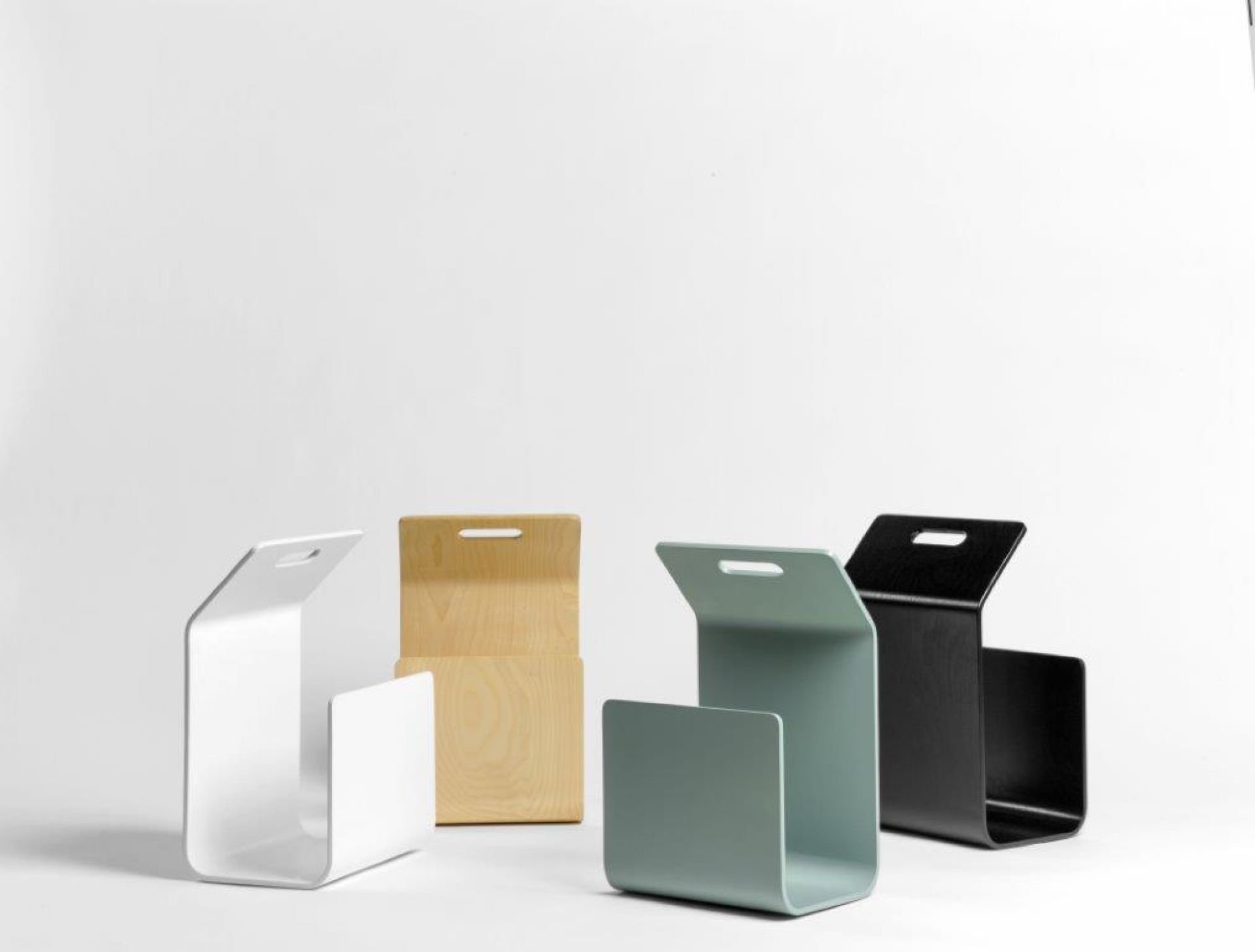 PN001 Kanto magazine / firewood rack Artek