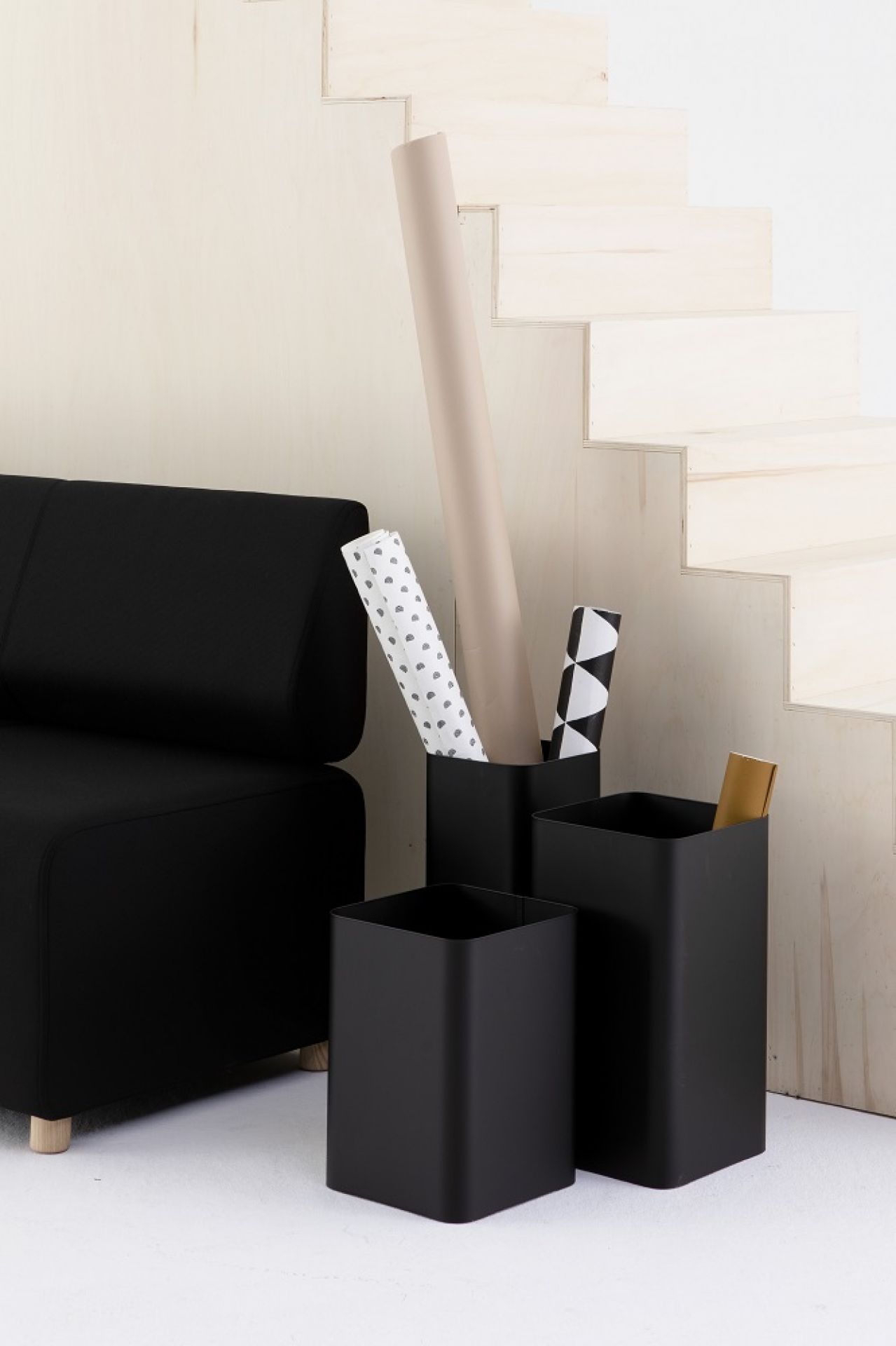 Flow II wastepaper basket Cascando