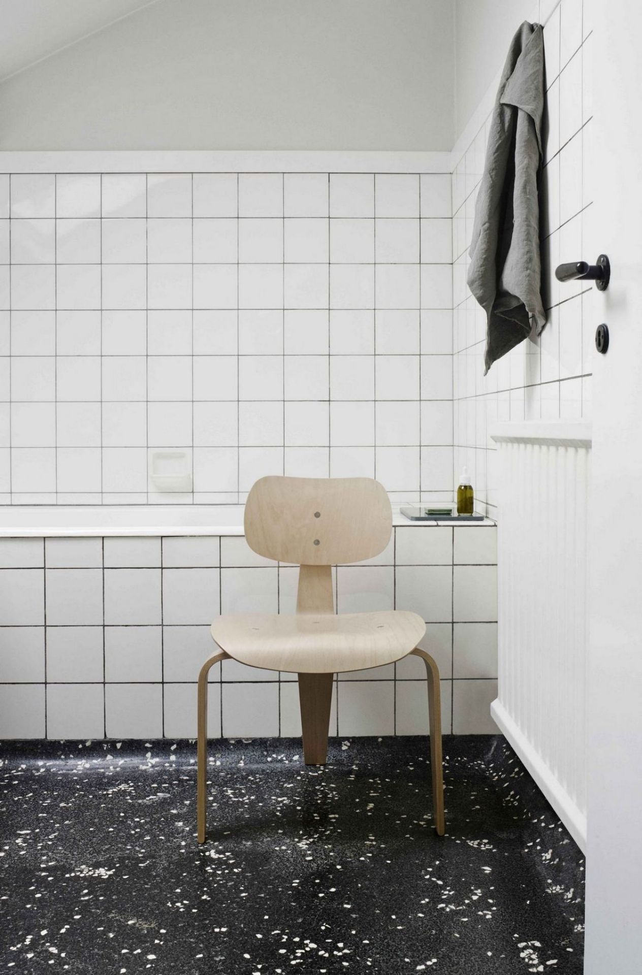 SE 42 chair Wilde+Spieth