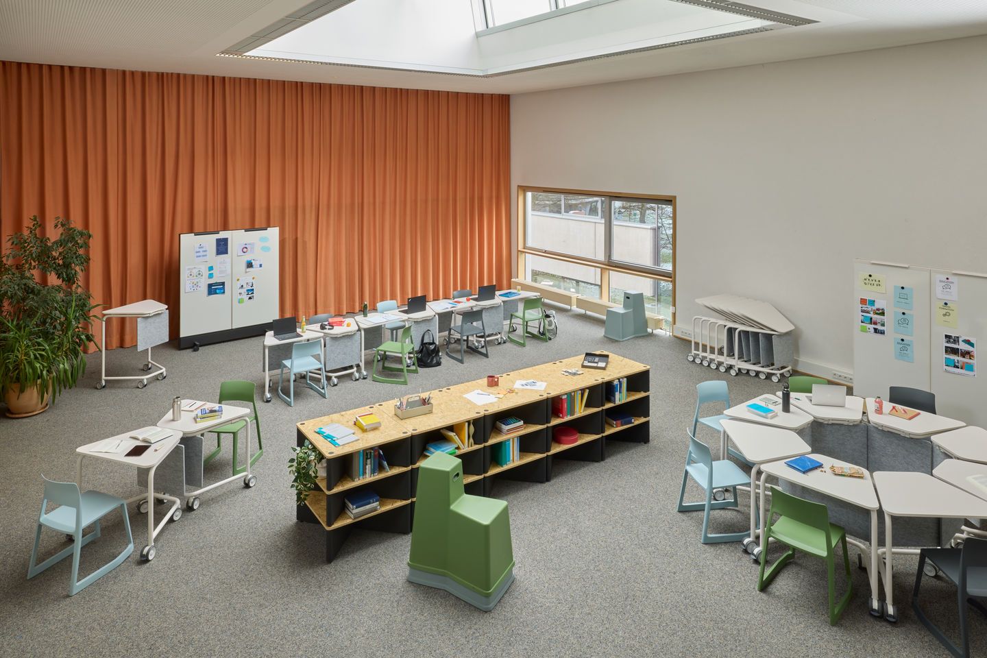Reset Platform modular platform system Vitra
