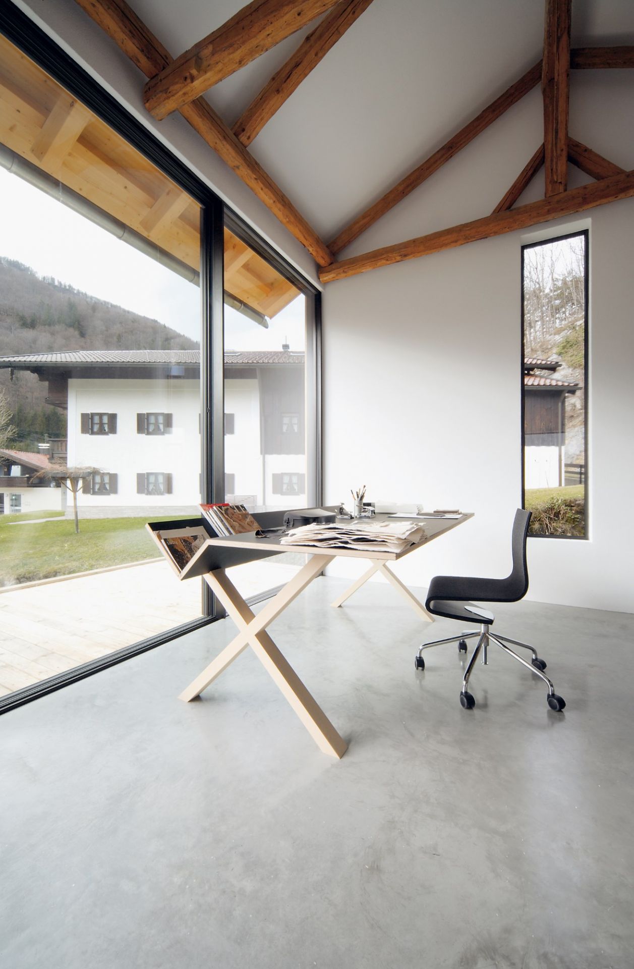 Kant desk Nils Holger Moormann