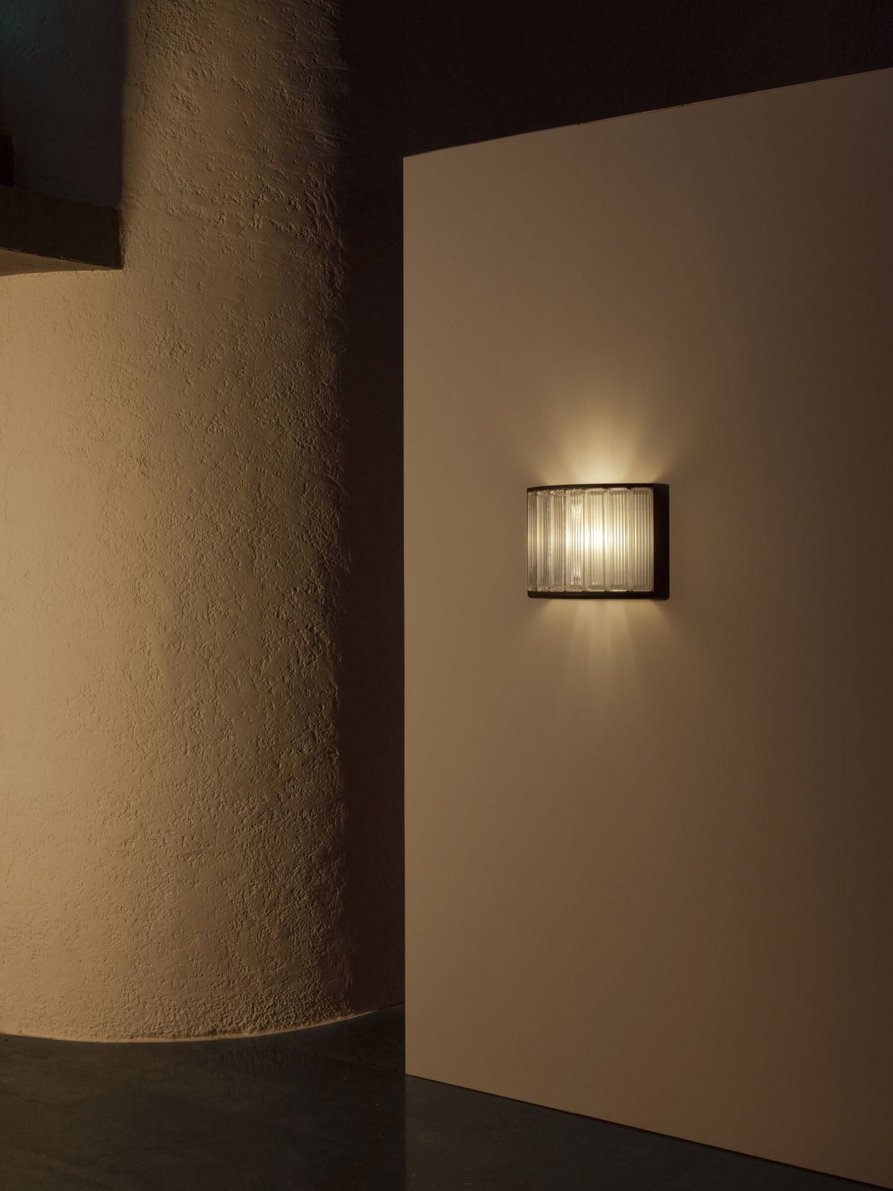Estadio wall lamp Santa & Cole
