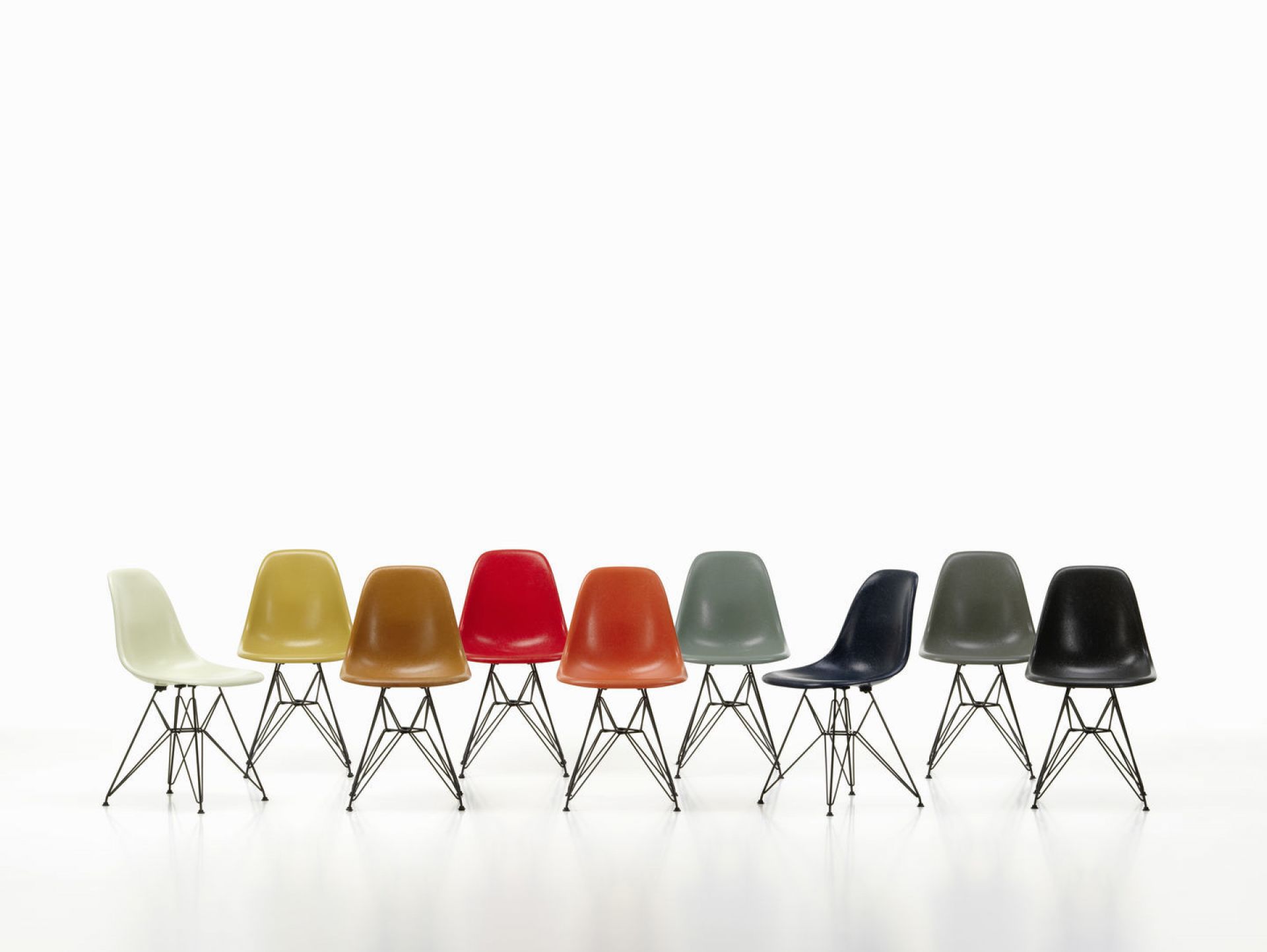 Eames Fibreglass Chair DSR Chair Vitra