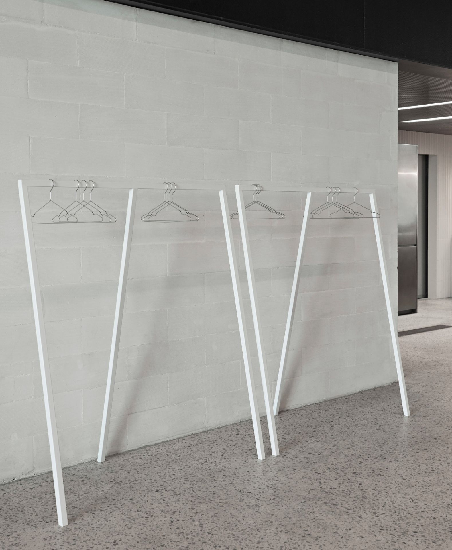 Loop Stand Wardrobe Hay Black