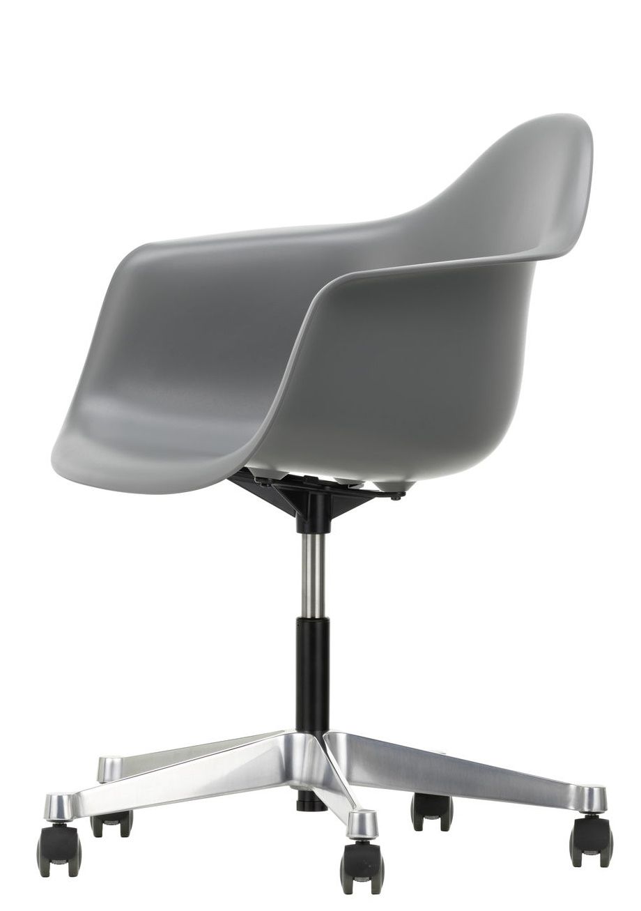 Eames Plastic Arm Chair PACC Chair Vitra