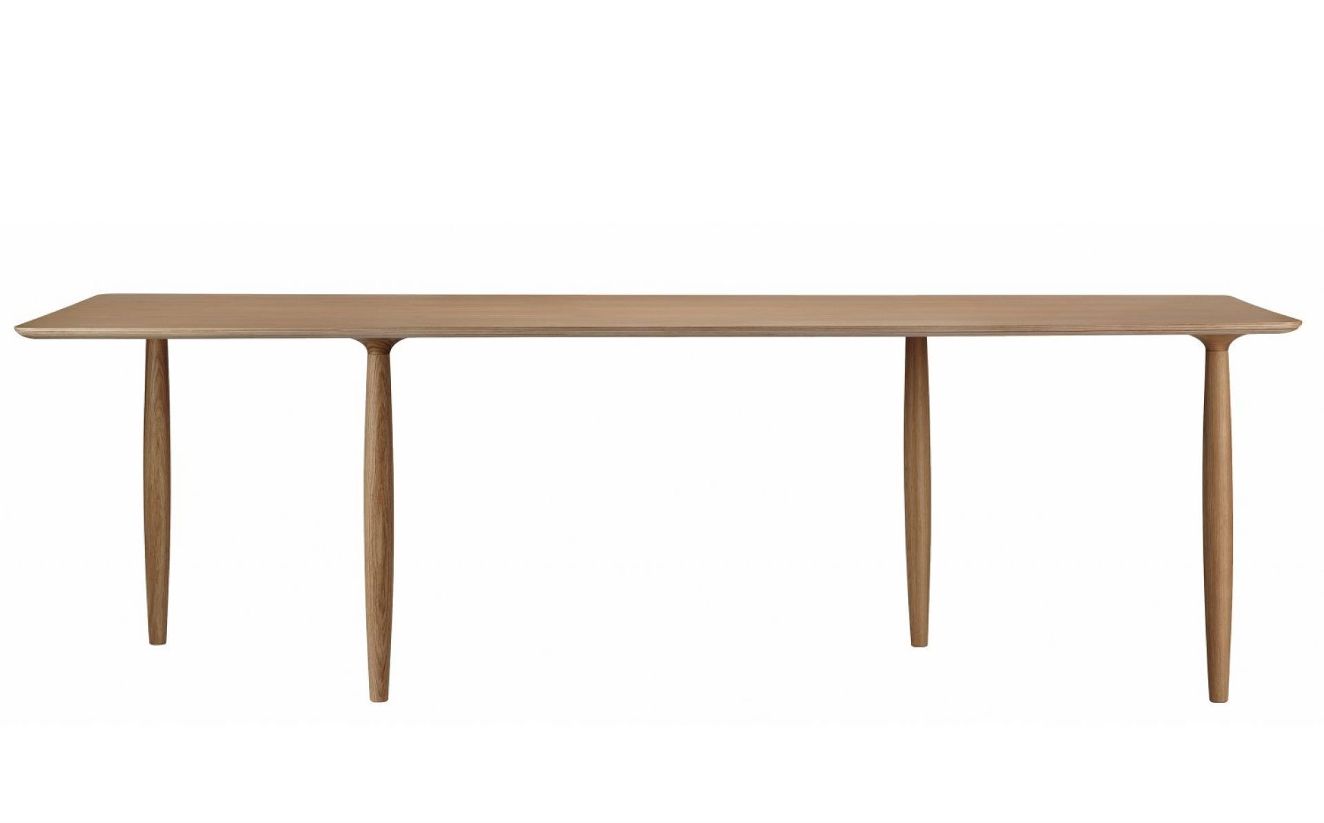 Oku Esstisch von Norr11, Eiche hell geräuchert, 250 cm breit, modernes Design, skandinavisch.