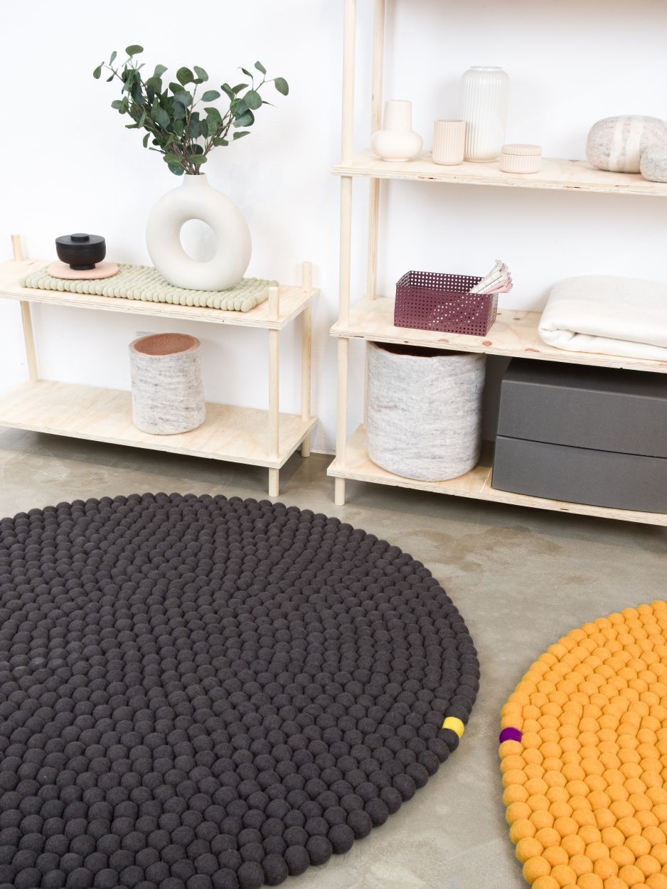 Big One Round Felt carpet Ø 300 cm myfelt Ochre yellow