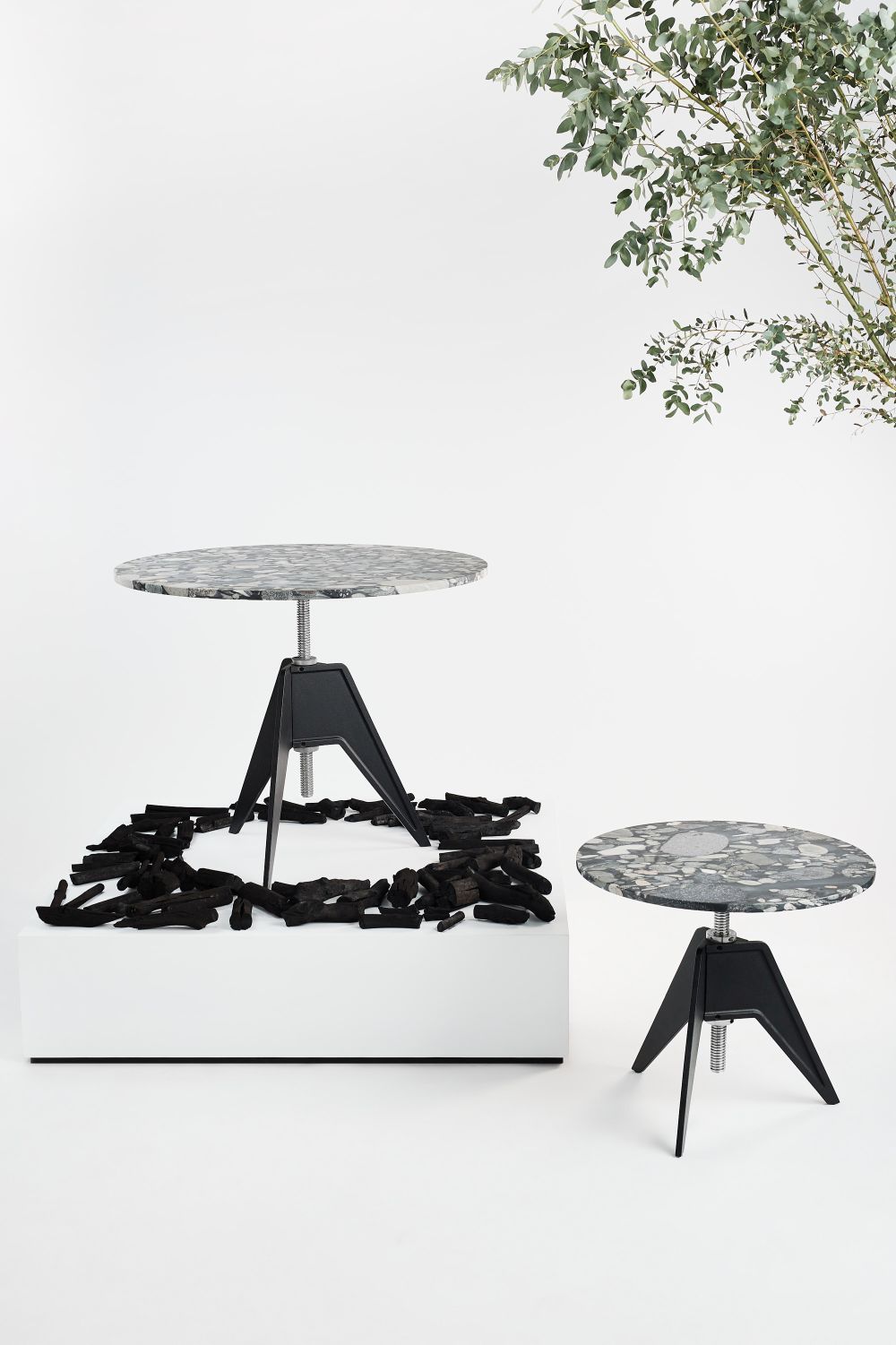 Screw Café Table Tom Dixon